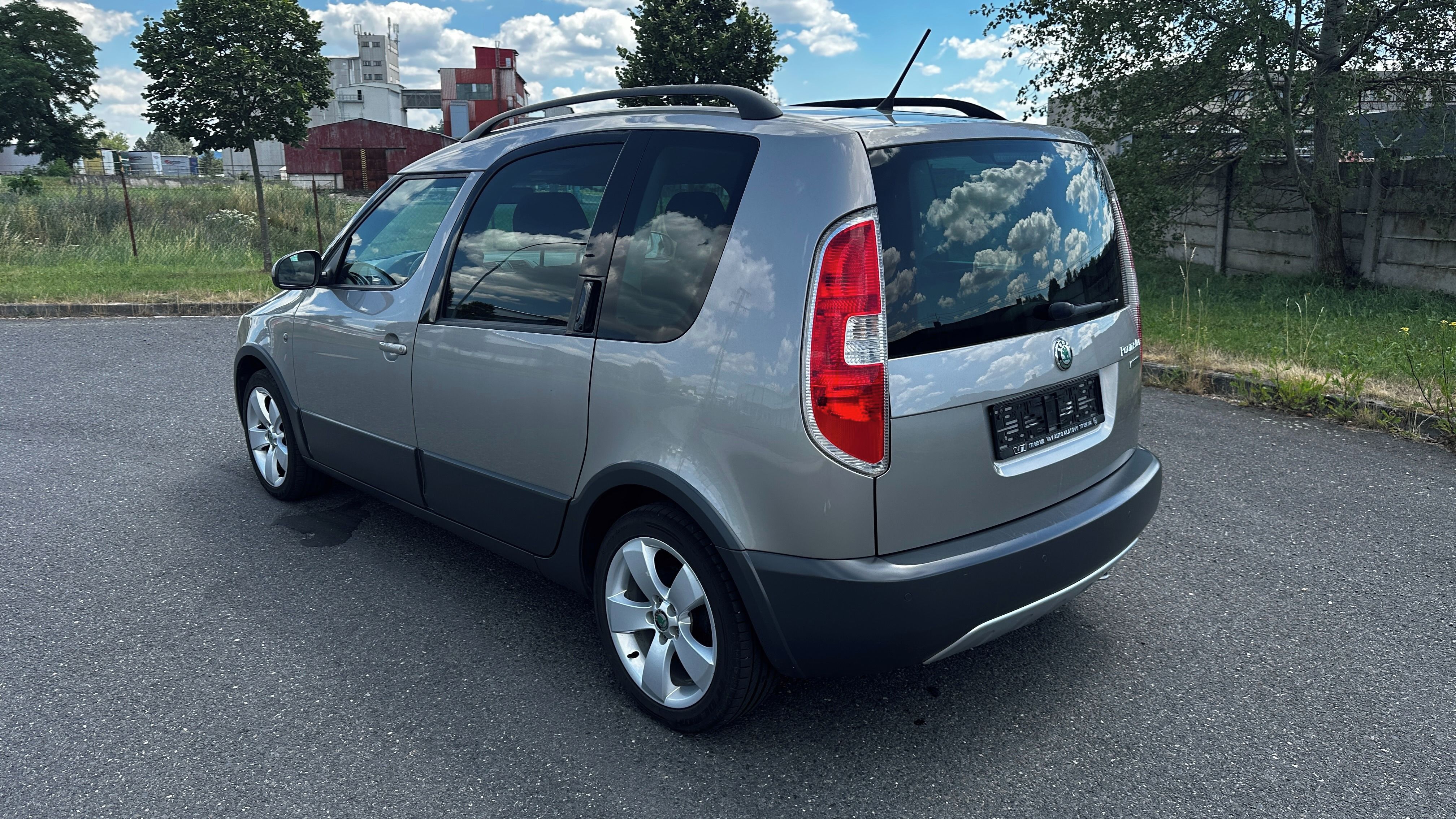Škoda Roomster, 1.2 TSI SCOUT - fotka 3