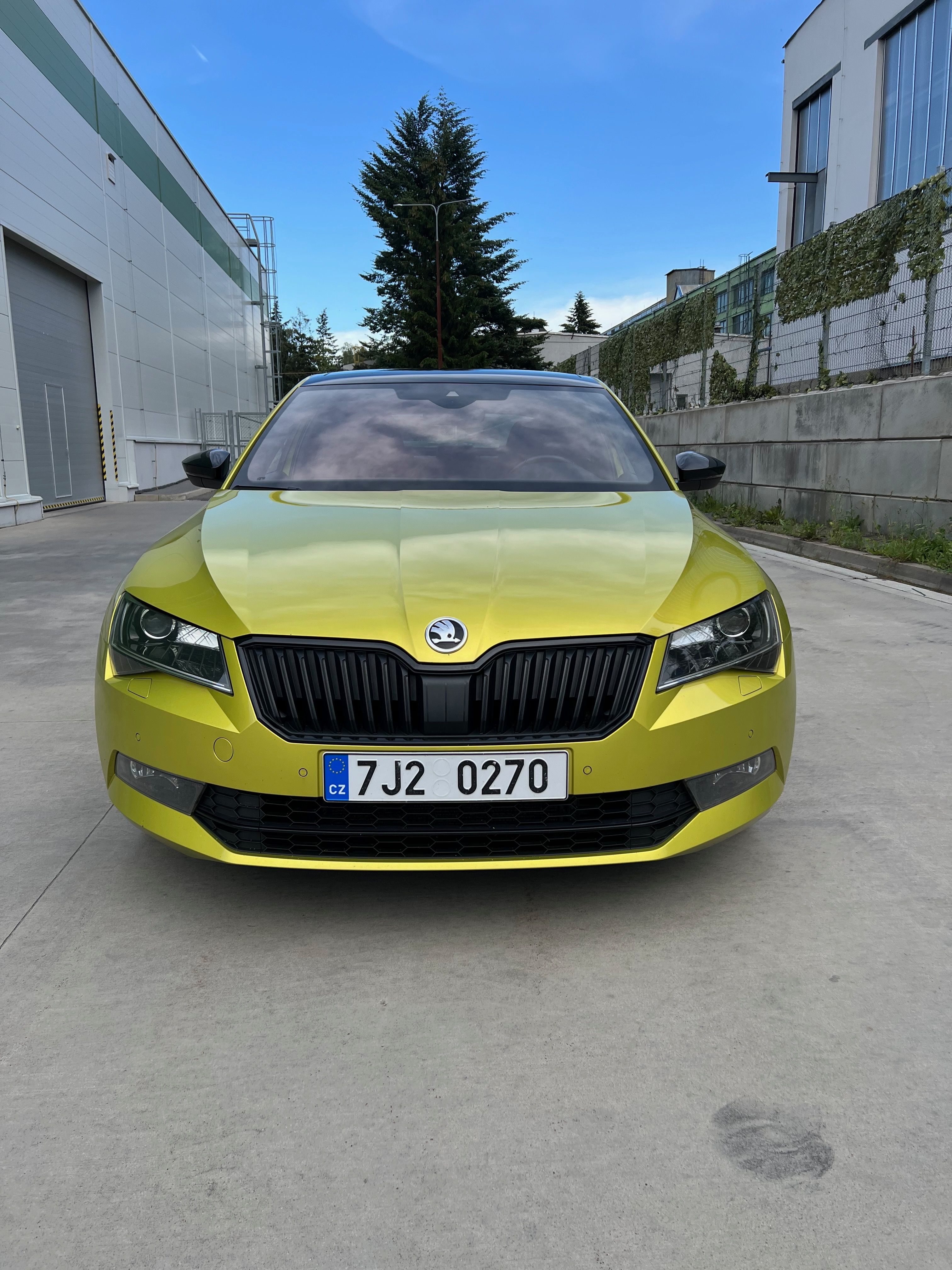 Škoda Superb, Škoda Superb 3 Sportline - fotka 2