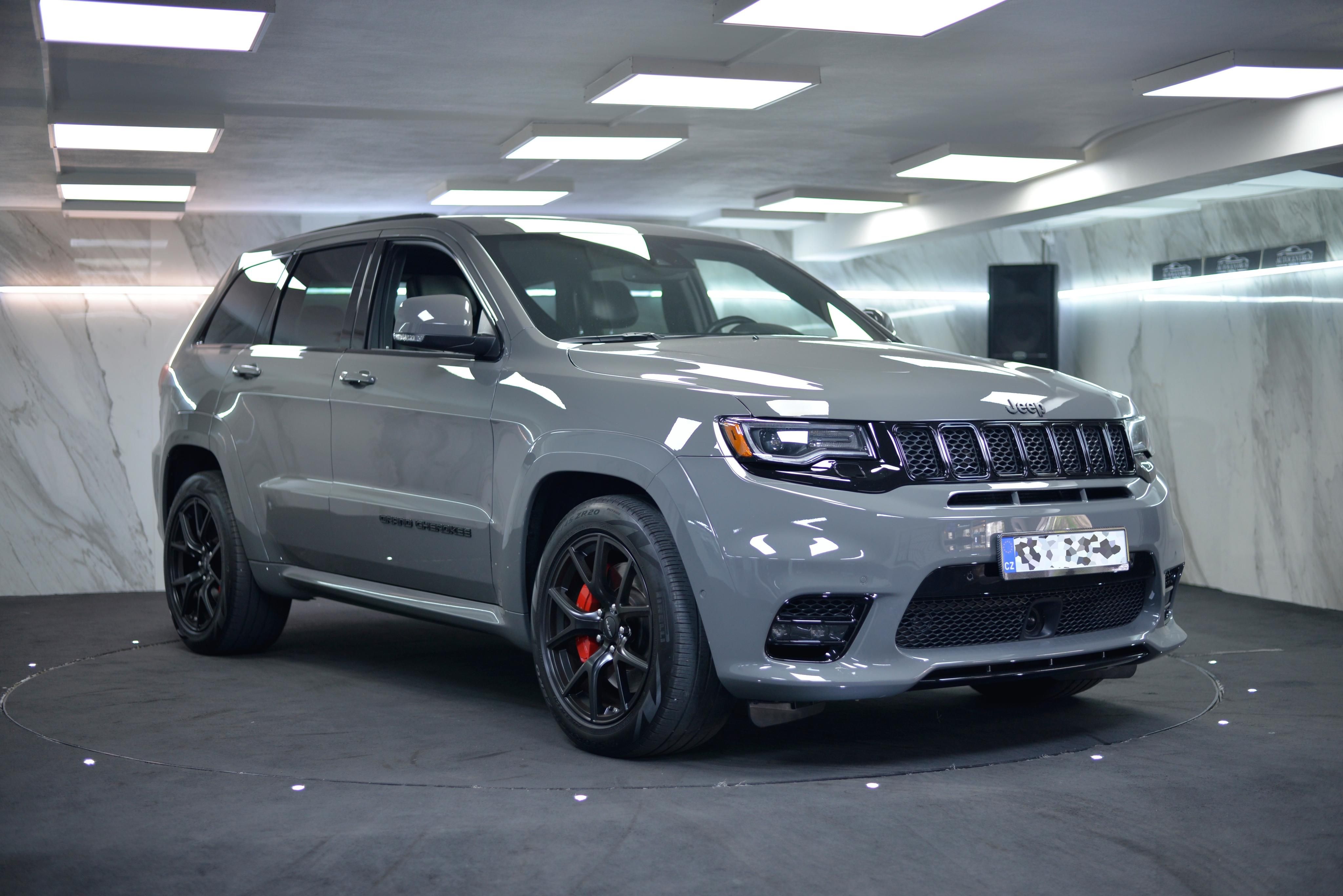 Jeep Grand Cherokee, Grand Cherokee SRT - fotka 2