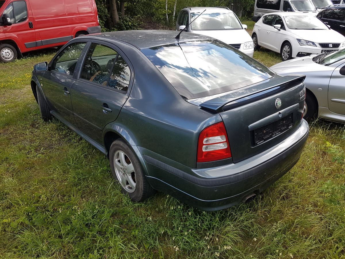 Škoda Octavia, 1.9TDi 81KW 184.000km - fotka 3