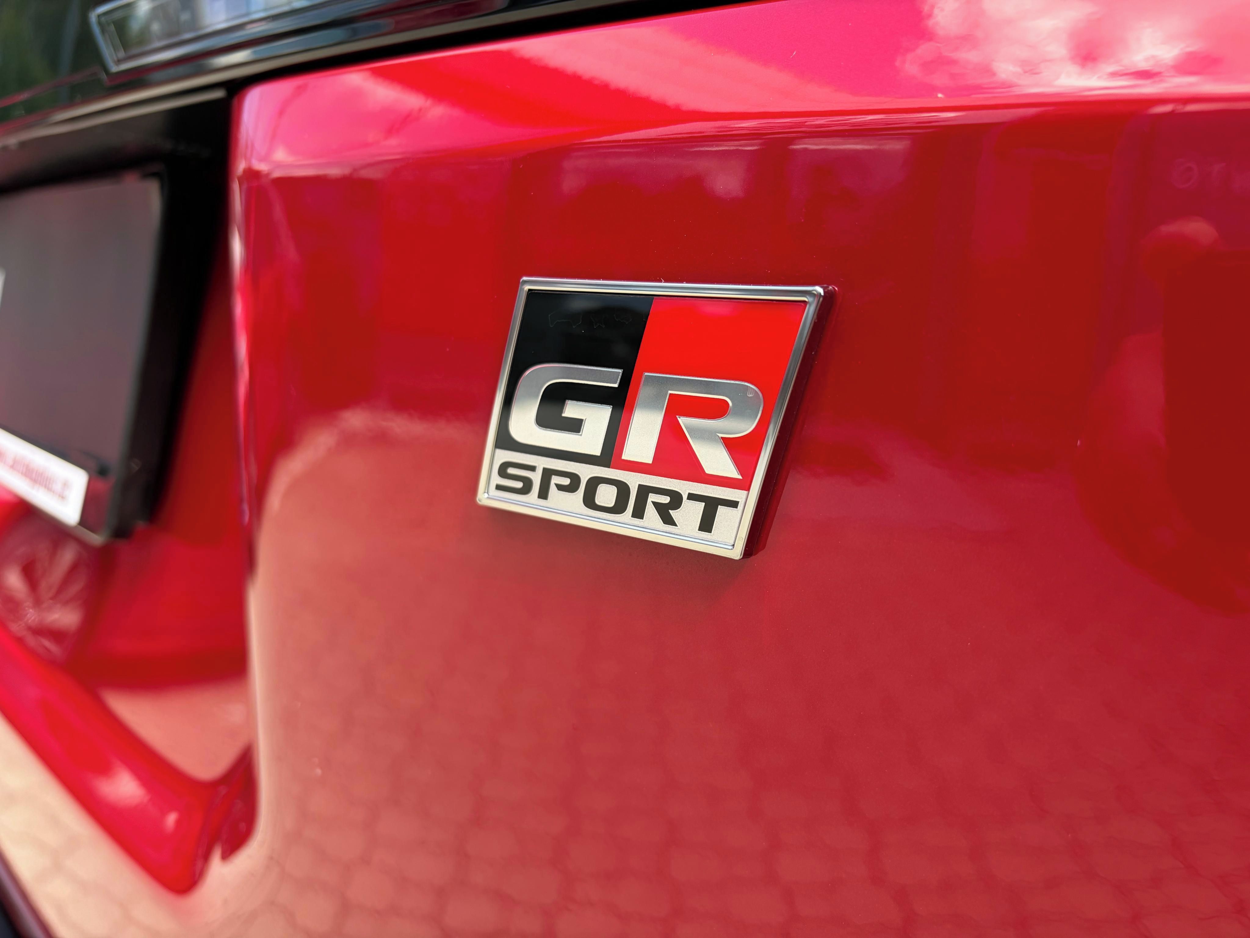 Toyota Rav4, 2,5 4x4 194k GR Sport 2026 - fotka 6