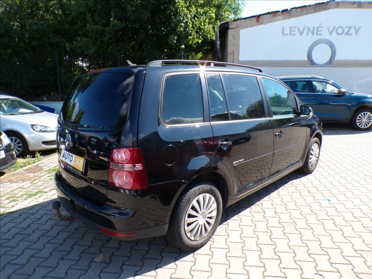 Volkswagen Touran, 1,4 TSI  DSG - fotka 5