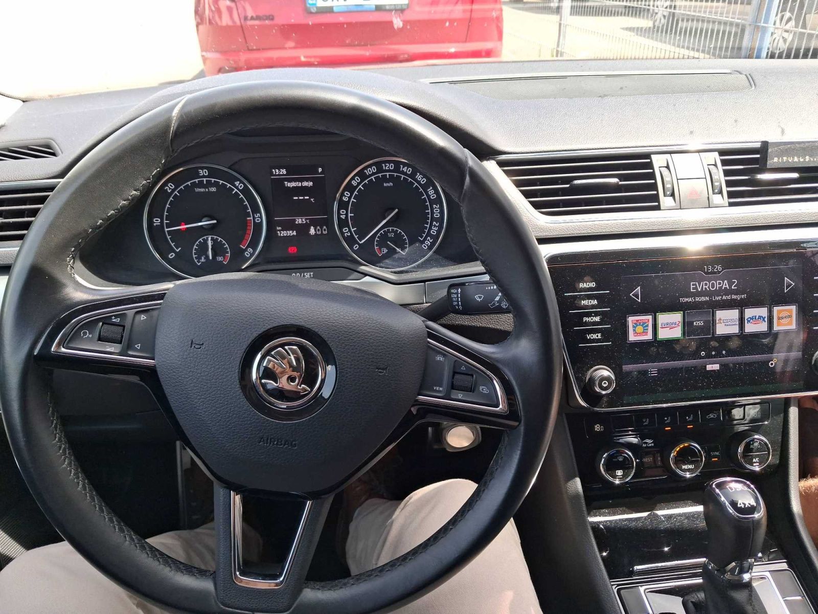 Škoda Superb, 2.0 TDI, 4X4, Automat, Navi - fotka 3