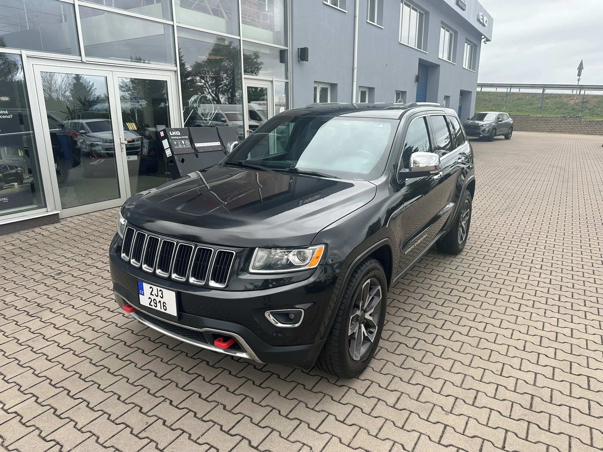 Jeep Grand Cherokee, 3,7 V6  210kW - fotka 2
