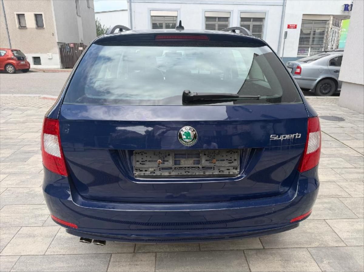 Škoda Superb, 2,0 Combi TDI 125 kw - fotka 5