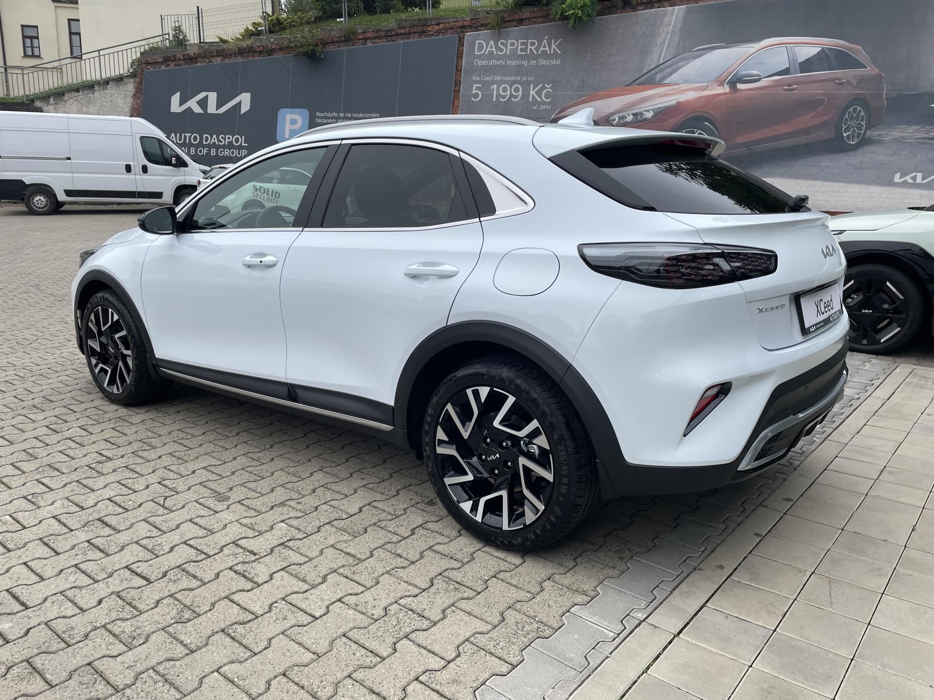 Kia XCee´d, 7DCT SteelEdition26 /PNS/132kW - fotka 5