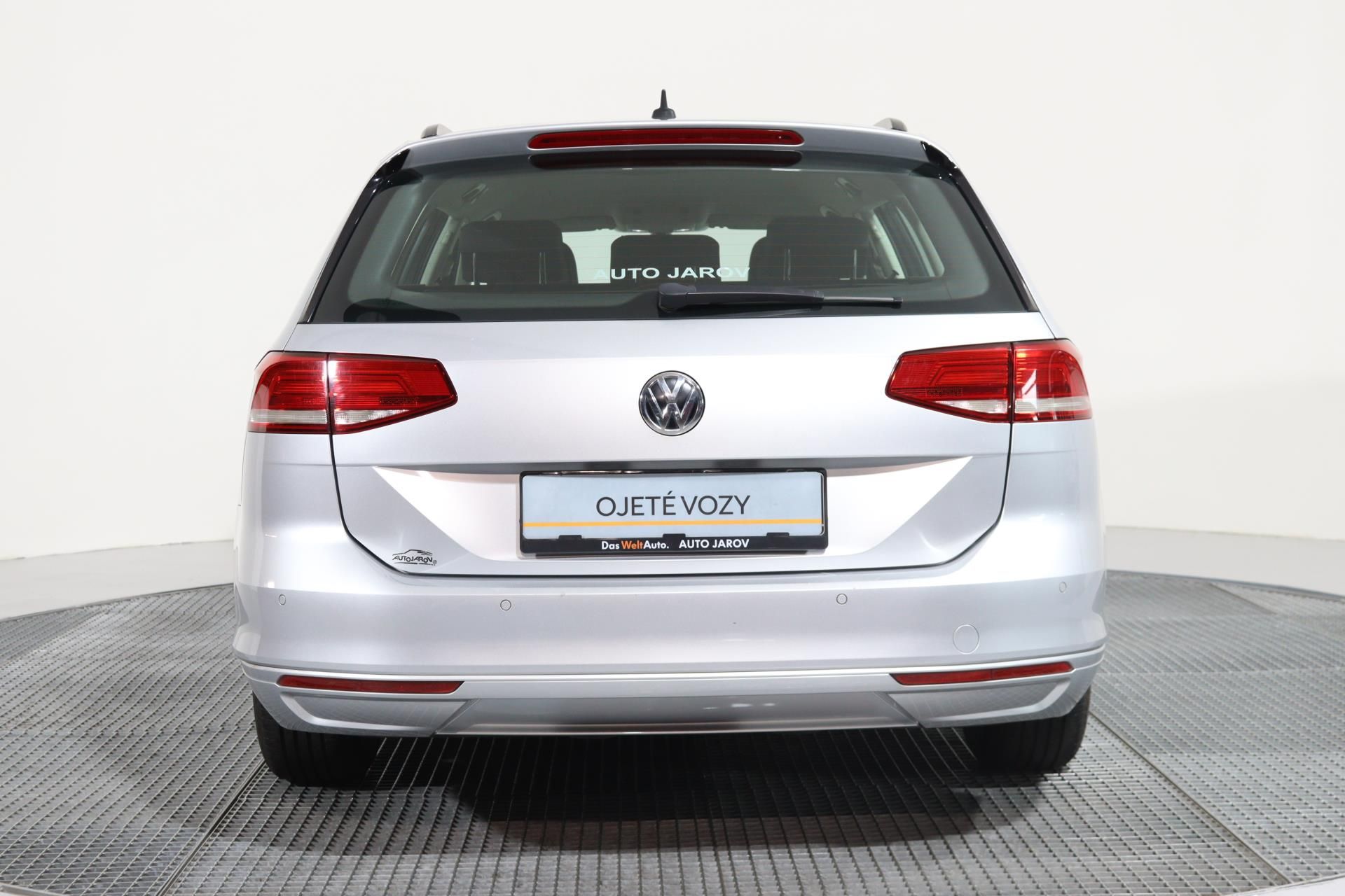 Volkswagen Passat, Variant Comfortline 2,0TDI 110 - fotka 6