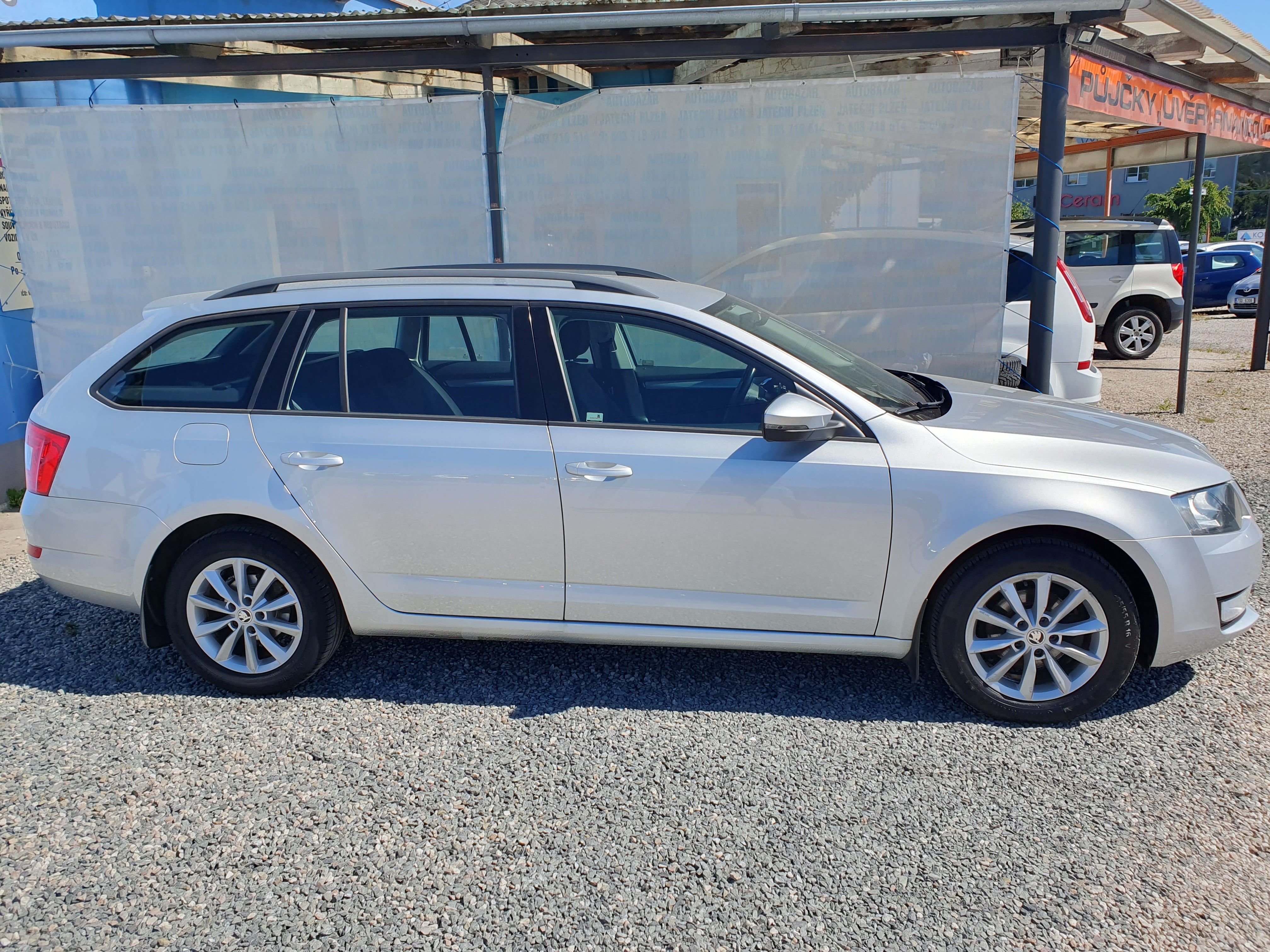 Škoda Octavia, 1.6 TDI 81 KW NOVÉ ČR DPH - fotka 2