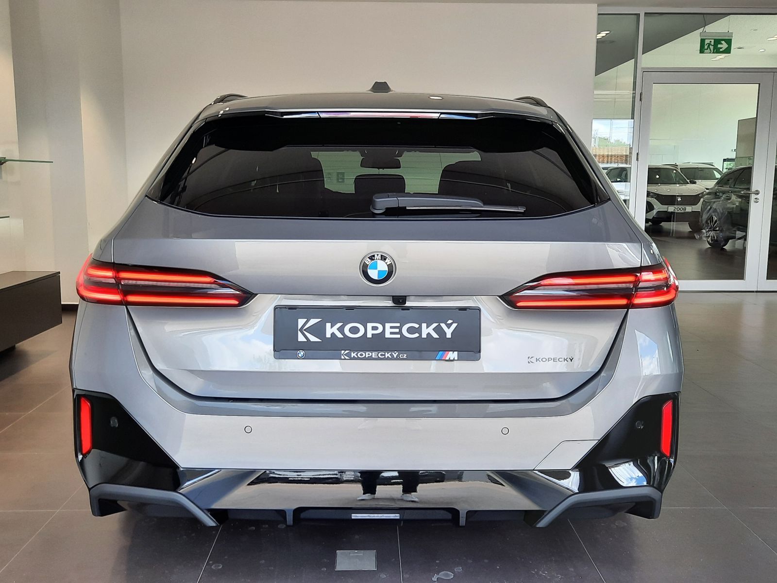 BMW Řada 5, 540d xDrive Touring M Sport - fotka 5