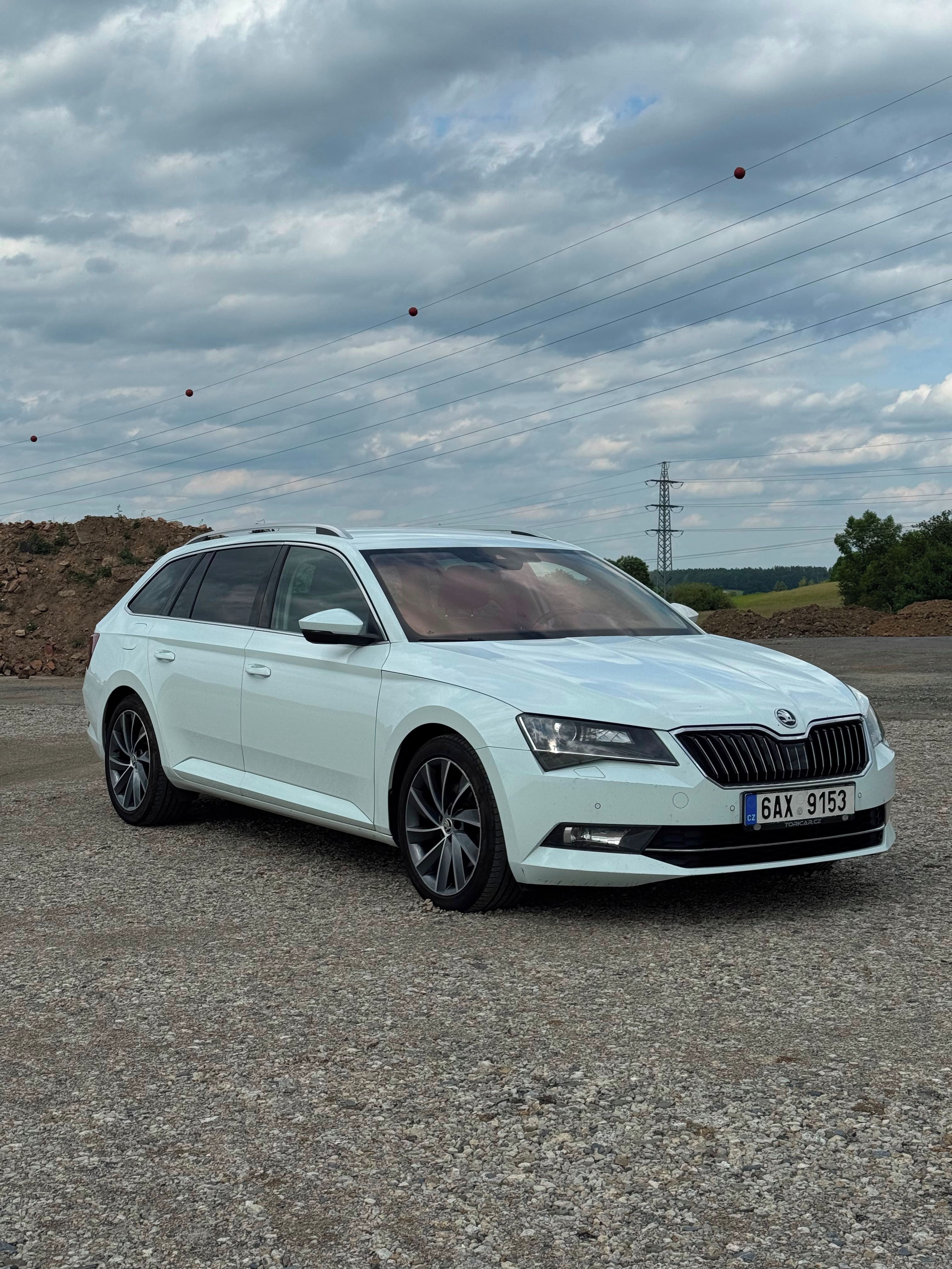 Škoda Superb, Škoda Superb 3, 4x4 - fotka 3