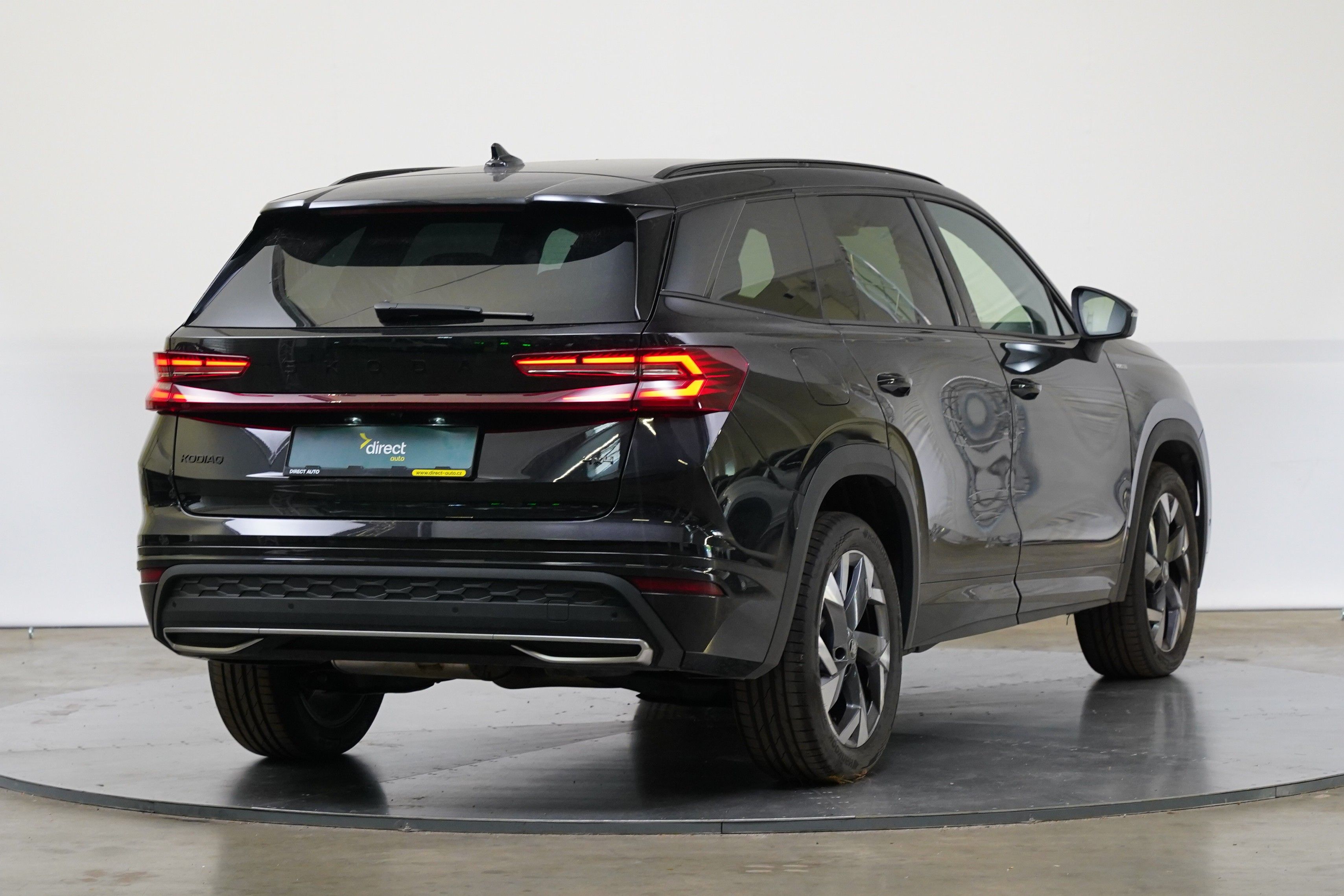 Škoda Kodiaq, 2.0 TDI 142 kW Sportline - fotka 2