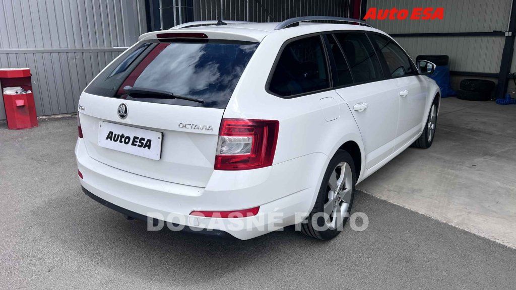 Škoda Octavia, 2.0TDi,ČR - fotka 2