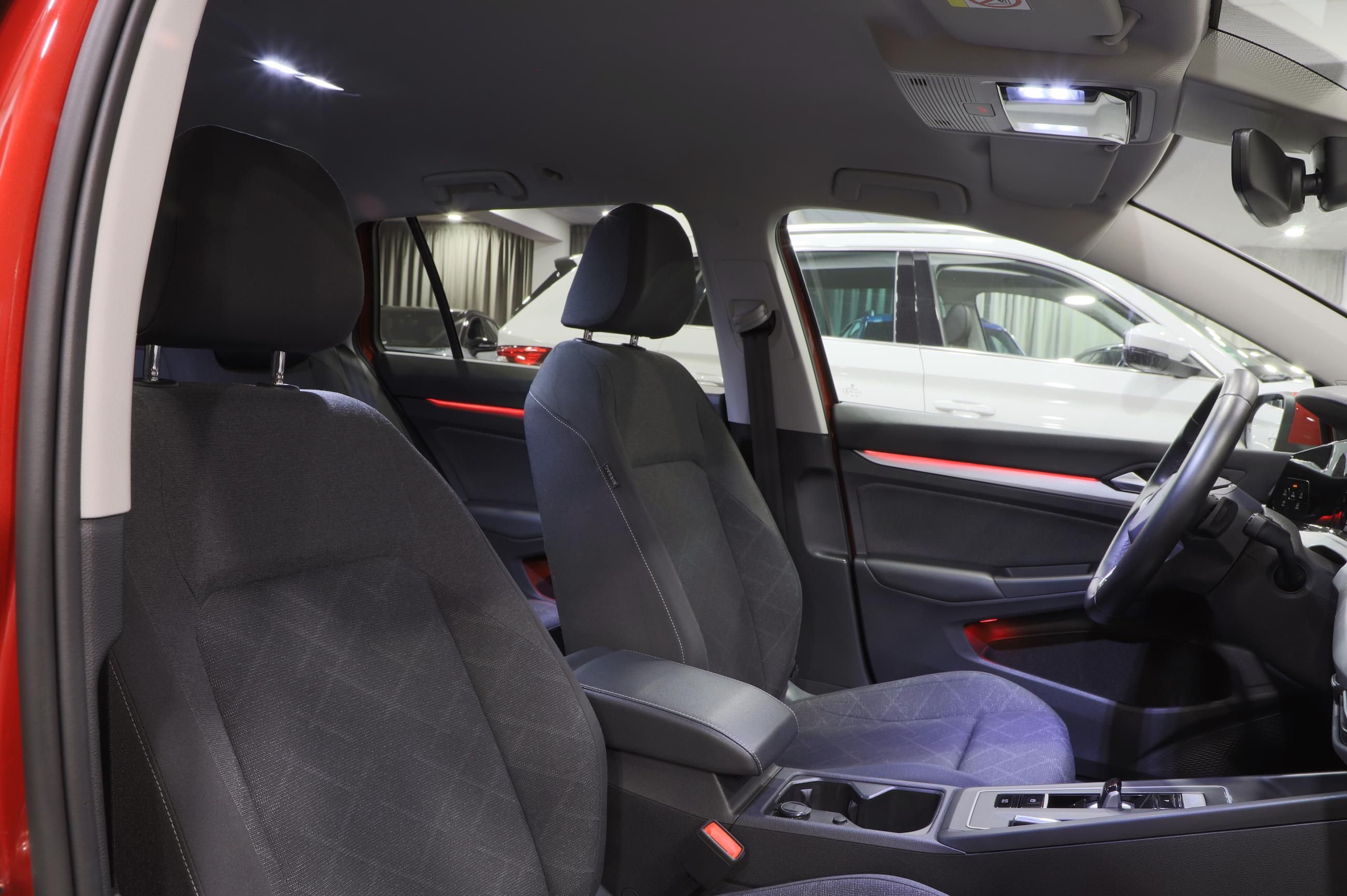 Volkswagen Golf Variant, Golf 8 Variant 2.0 TDI 110kW - fotka 5