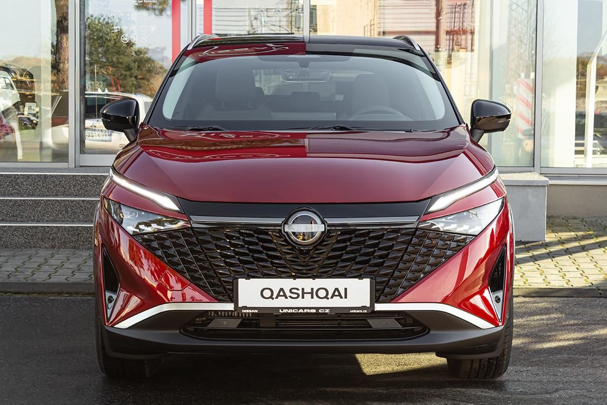 Nissan Qashqai, 1,3 DIG-T  X-TRONIC N-CONNECTA - fotka 2