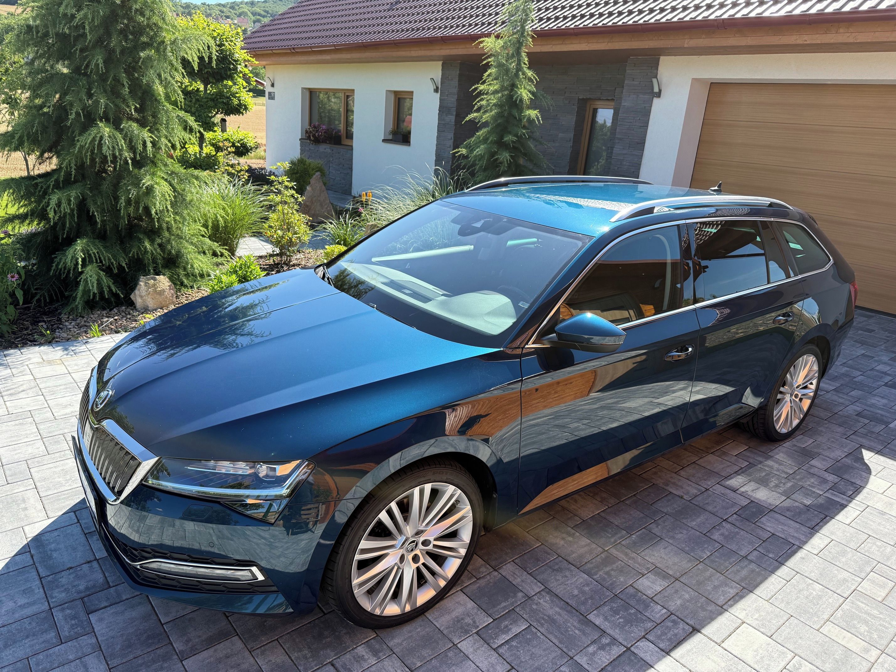 Škoda Superb, Škoda Superb 2.0TDI