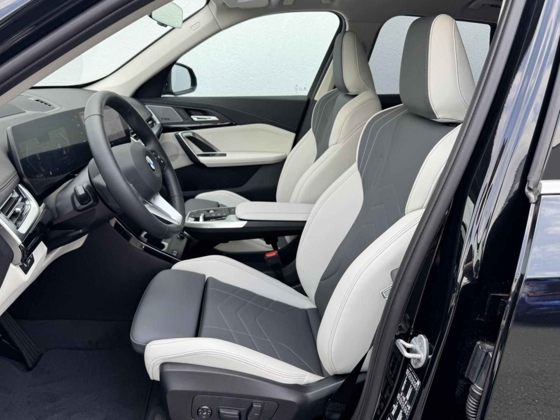 BMW X1, X1 xDrive20d - fotka 6