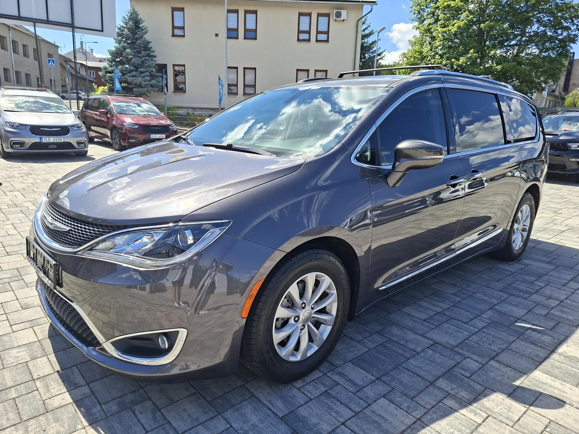 Chrysler Pacifica, 3,6L 8míst,Top výbava,android - fotka 3