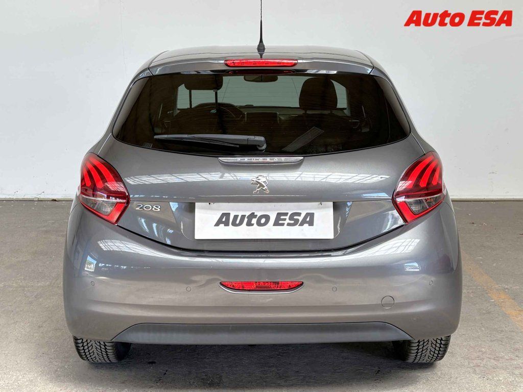 Peugeot 208, 1.2 PT - fotka 5