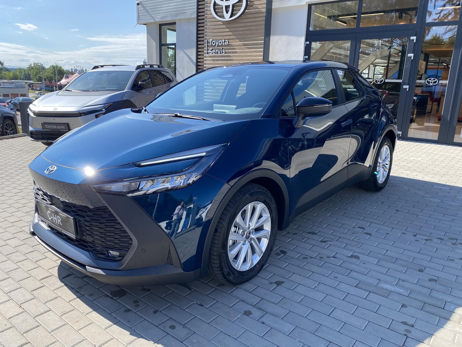 Toyota C-HR, 1.8 HEV Comfort Business - fotka 2