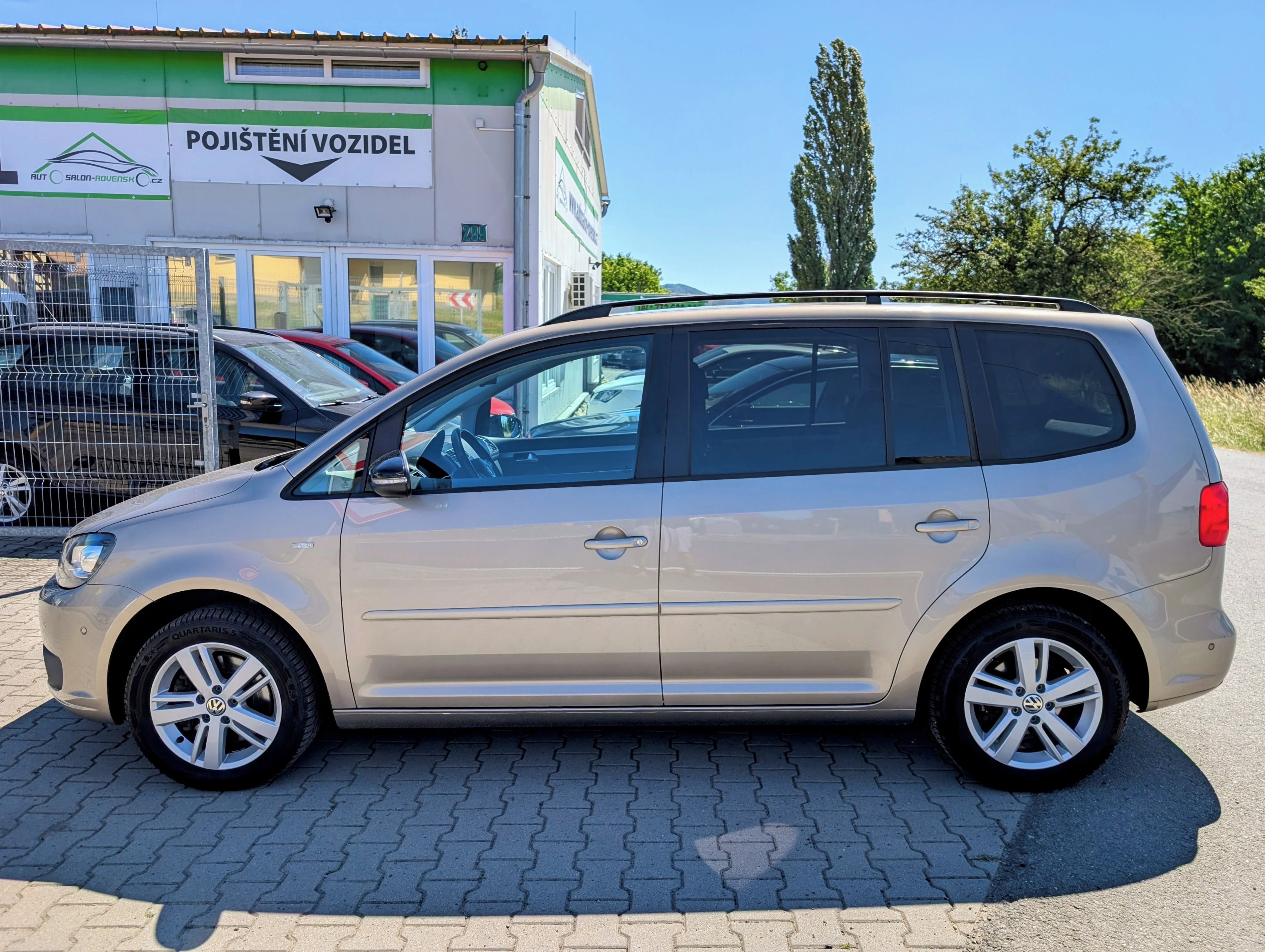Volkswagen Touran, 2.0TDi 103kW DSG KAMERA 190TKM - fotka 6