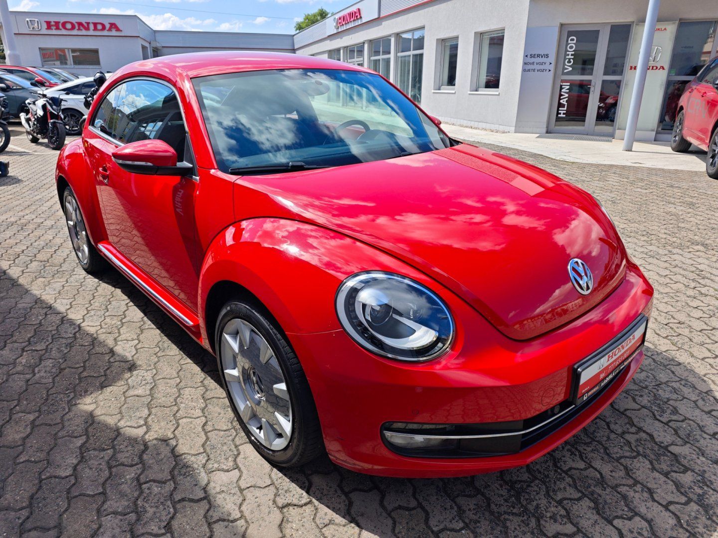 Volkswagen Beetle, 1.2 TSI Design ČR 94.300km DPH - fotka 2