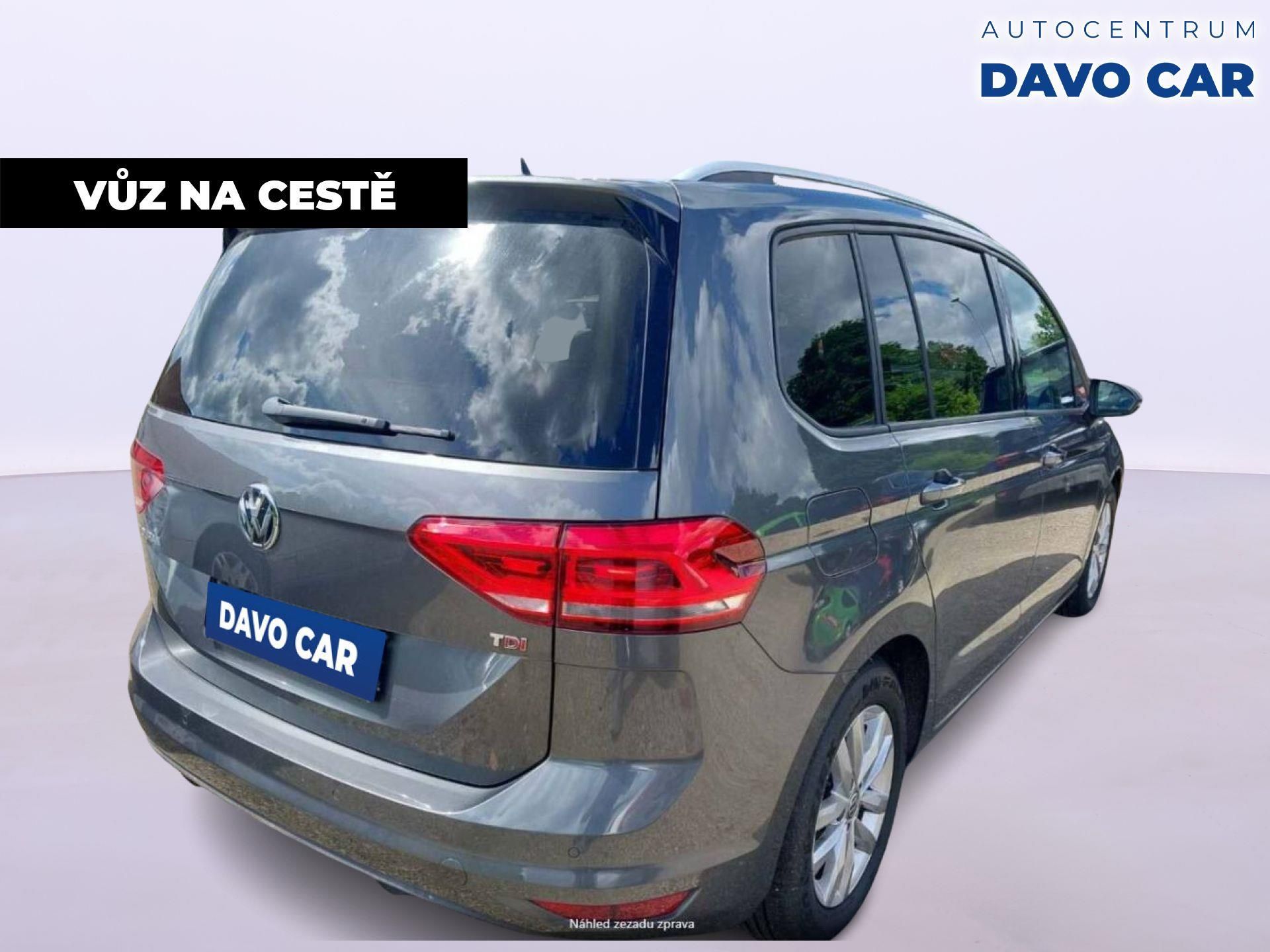 Volkswagen Touran, 1,6 TDI 85 kW DSG Panorama - fotka 4