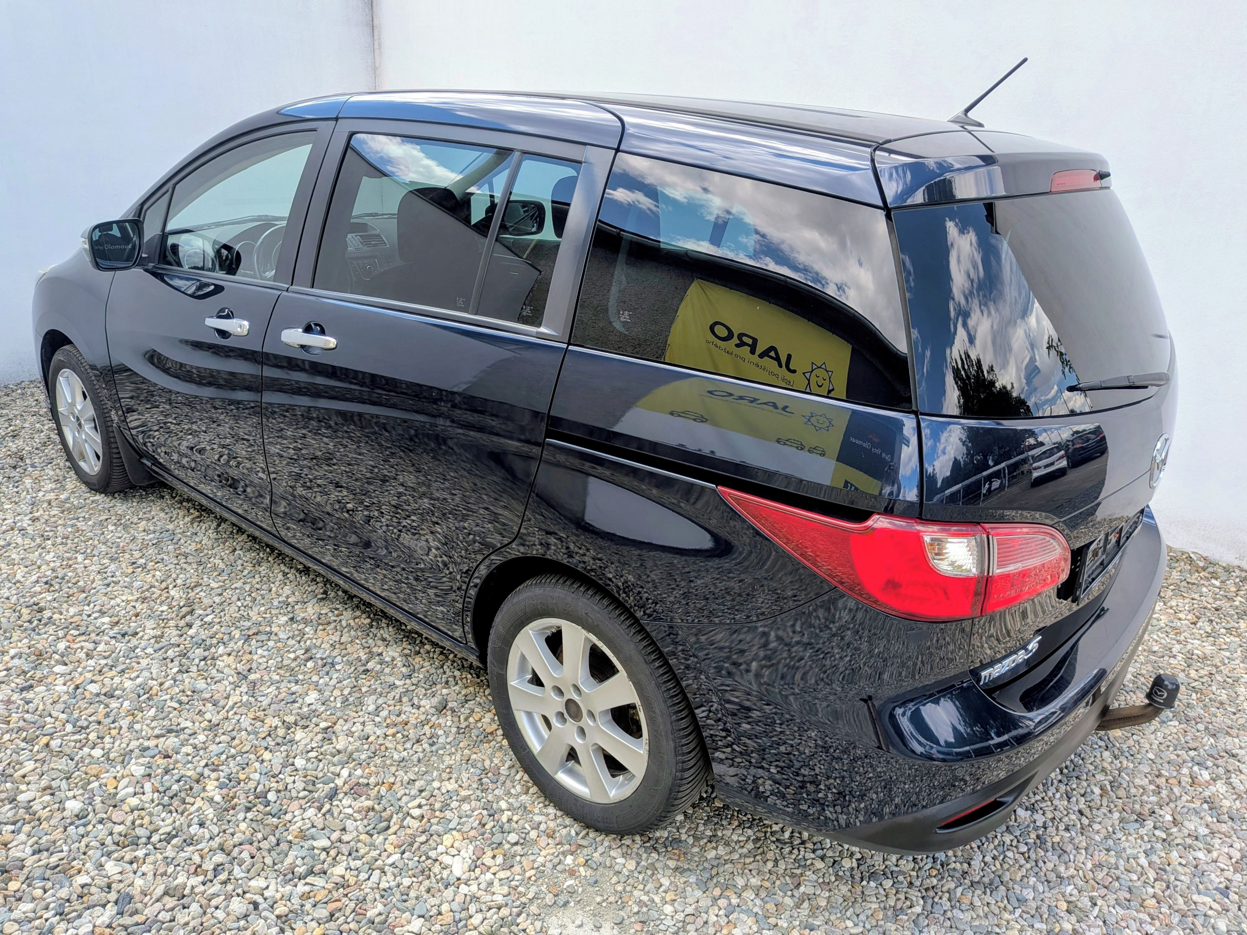 Mazda 5, 2.0i 110kW 7.Míst. Tažné - fotka 2