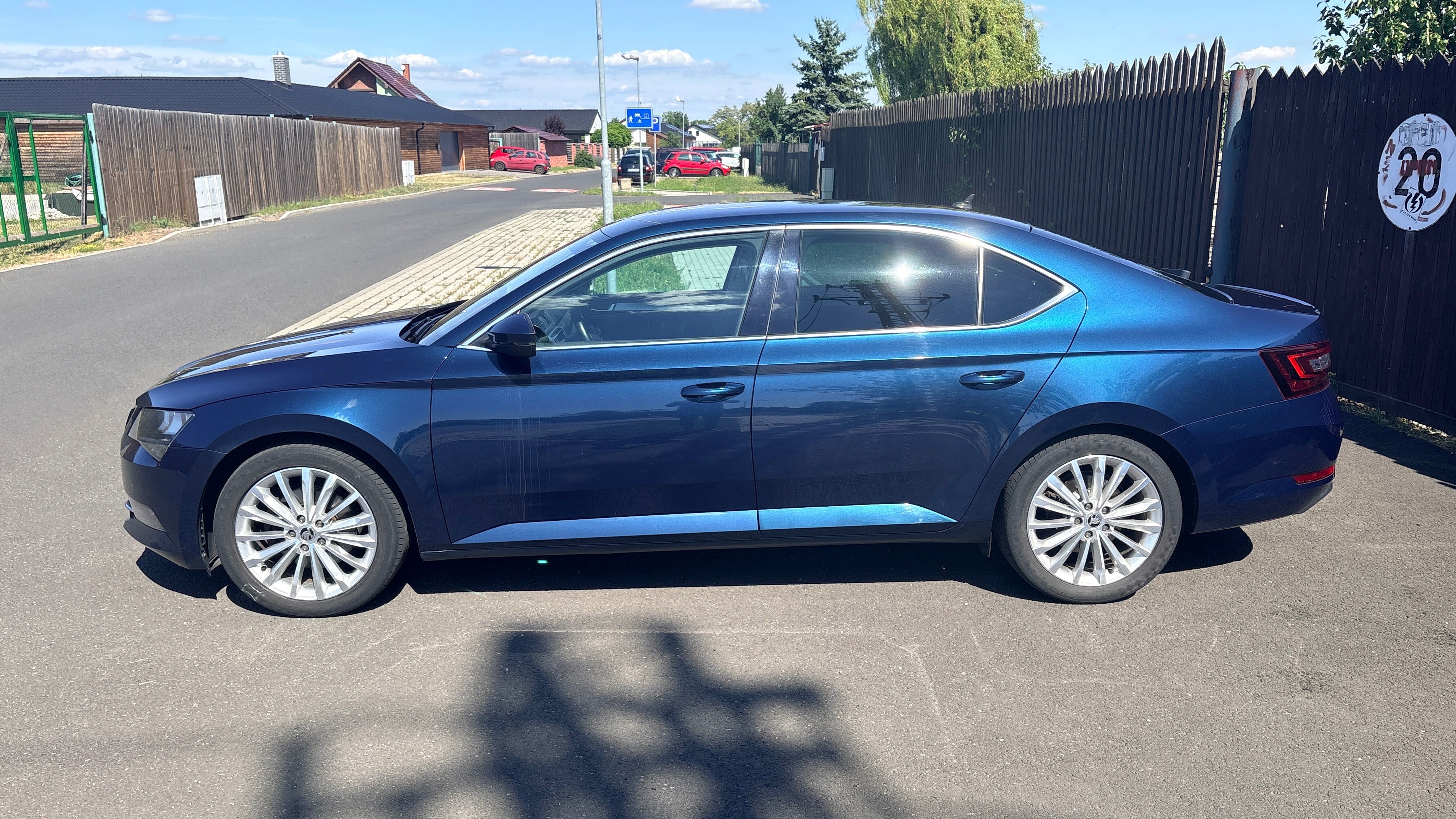 Škoda Superb, 1.6 TDI, VÝHŘ.ČEL.SK., SERVIS - fotka 3