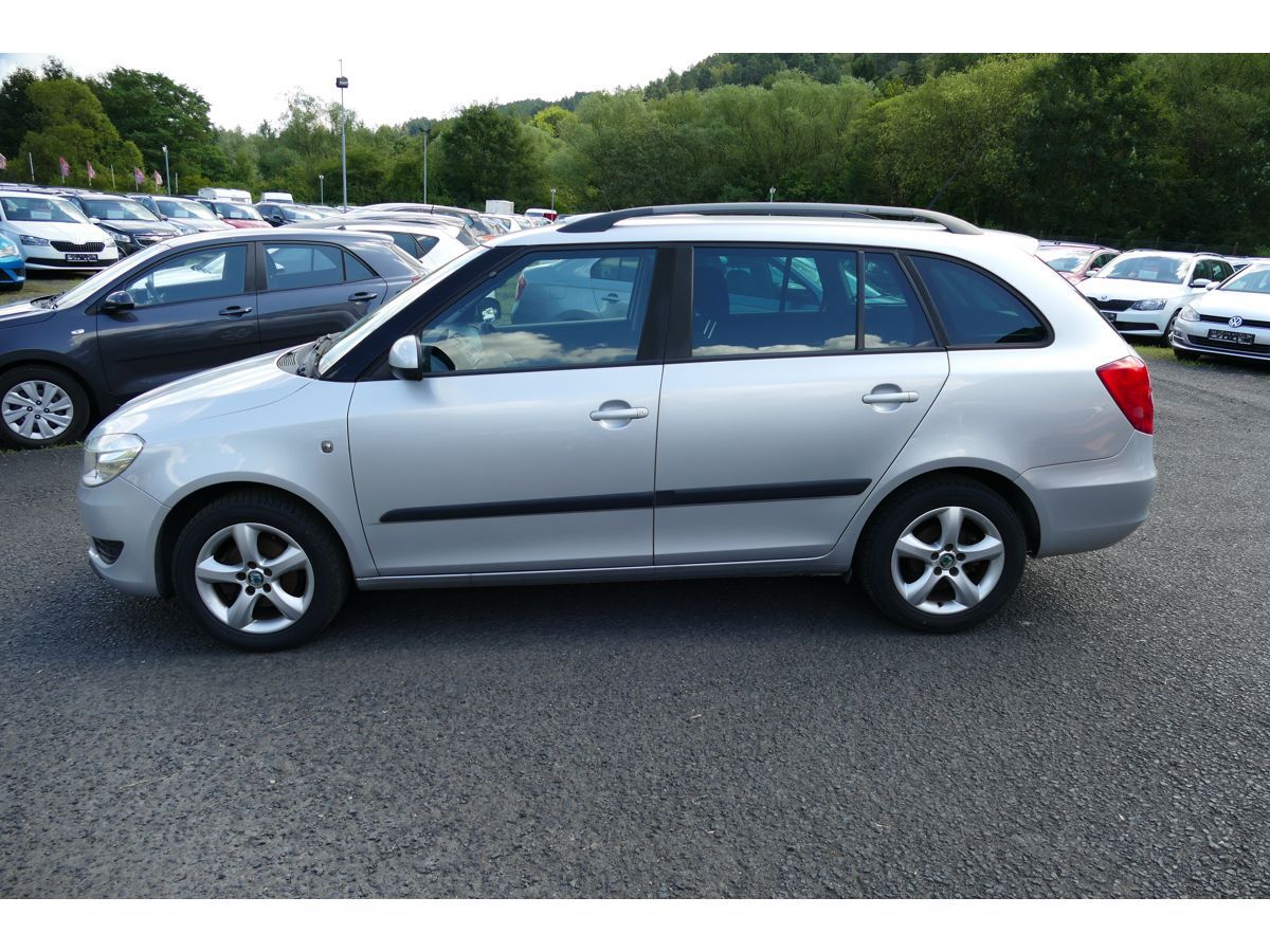 Škoda Fabia, 1,2TSI 63KW DIGI-KLIMA - fotka 4