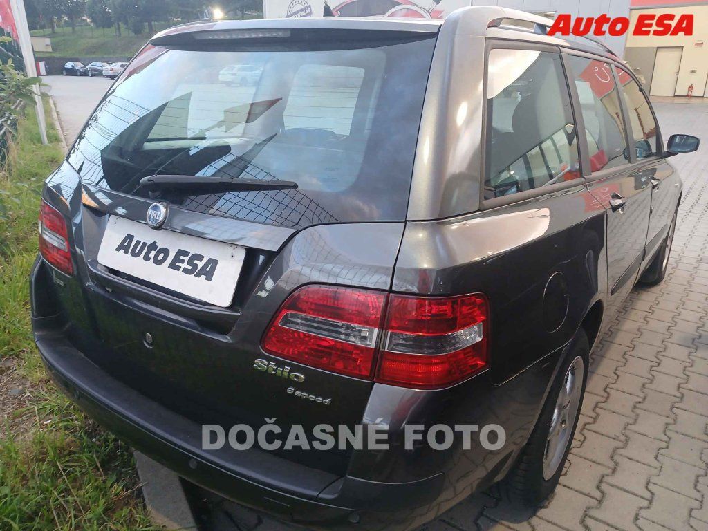 Fiat Stilo, 1.4 i,servis.kniha,AC - fotka 2