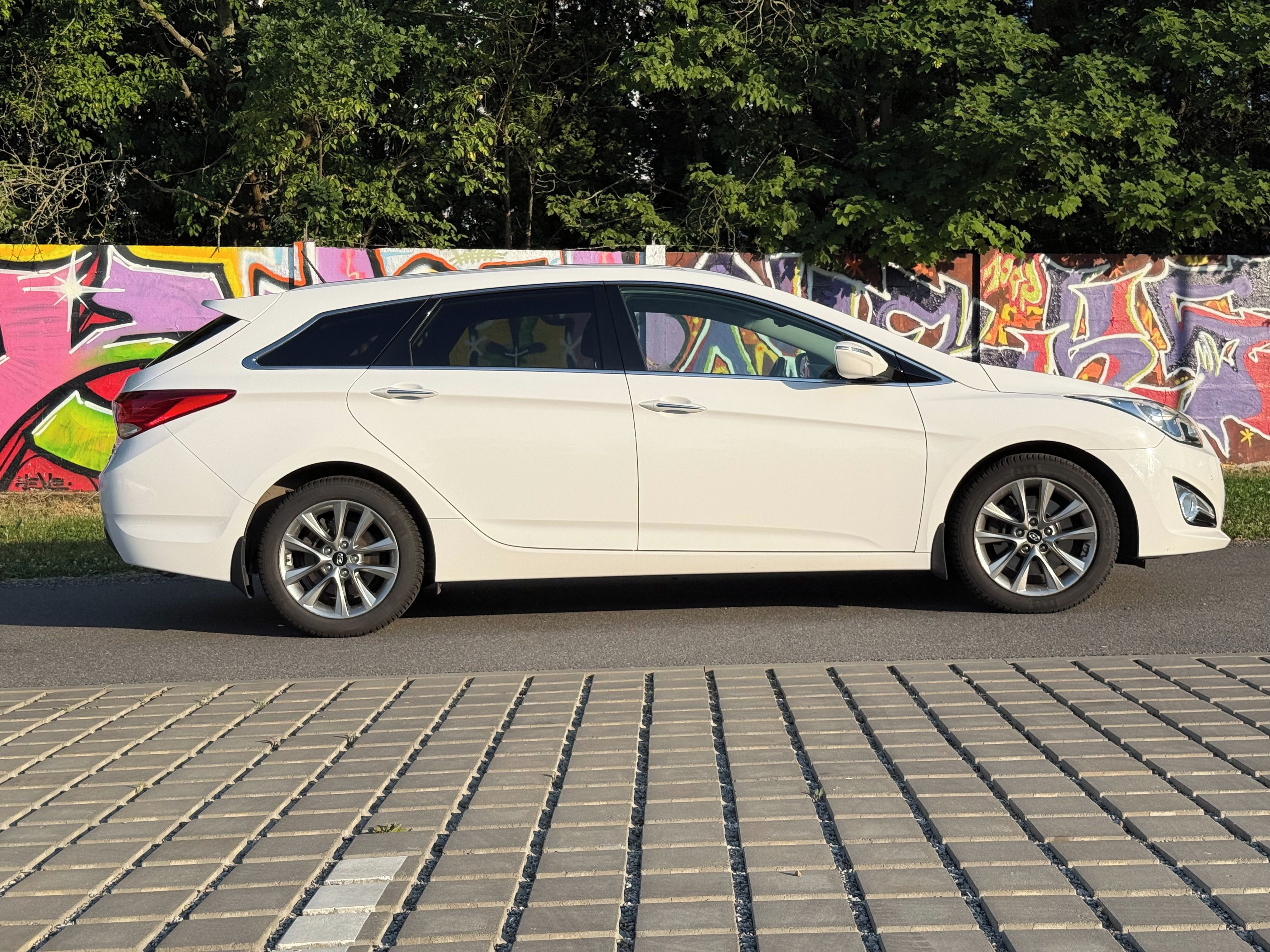 Hyundai i40, 1.7 CRDi,1.majitel,ČR,TOP stav - fotka 2