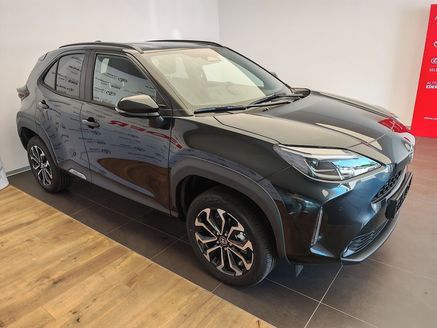 Toyota Yaris Cross, 1.5 Hybrid e-CVT 4x2 Style, AT - fotka 3