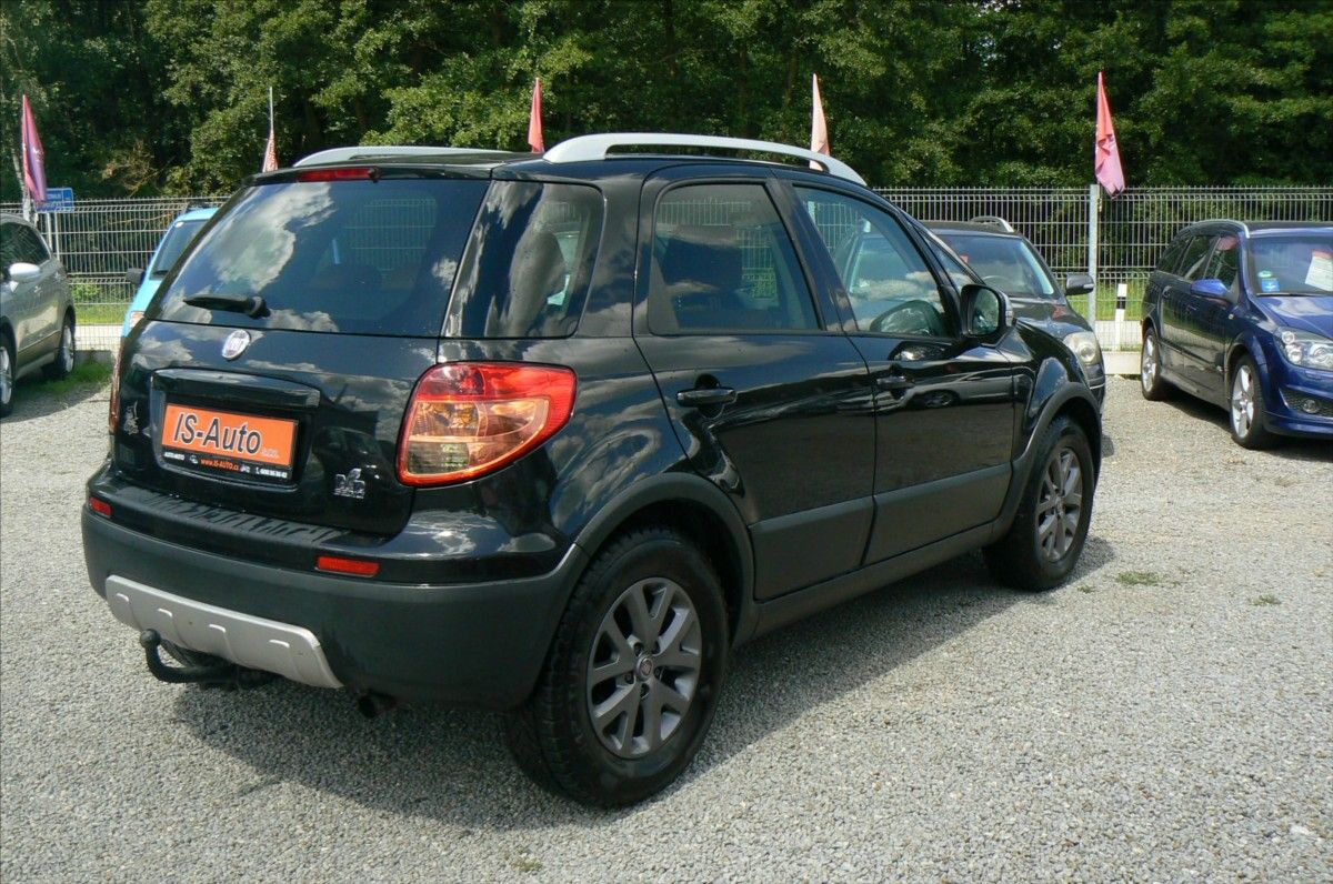 Fiat Sedici, 2,0 MTj 4x4 - fotka 4