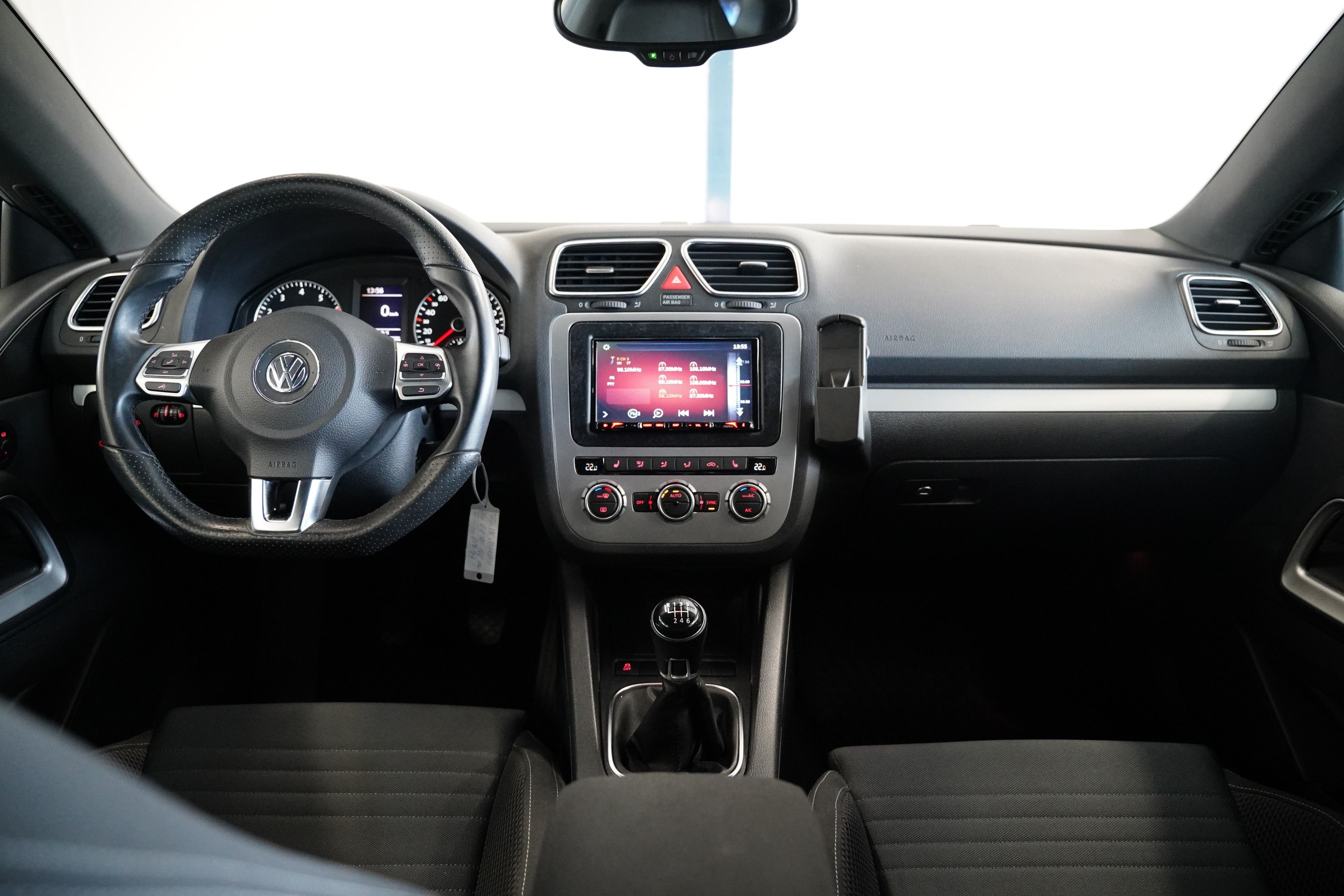 Volkswagen Scirocco, 2.0 TSI 155 kW Sport - fotka 5