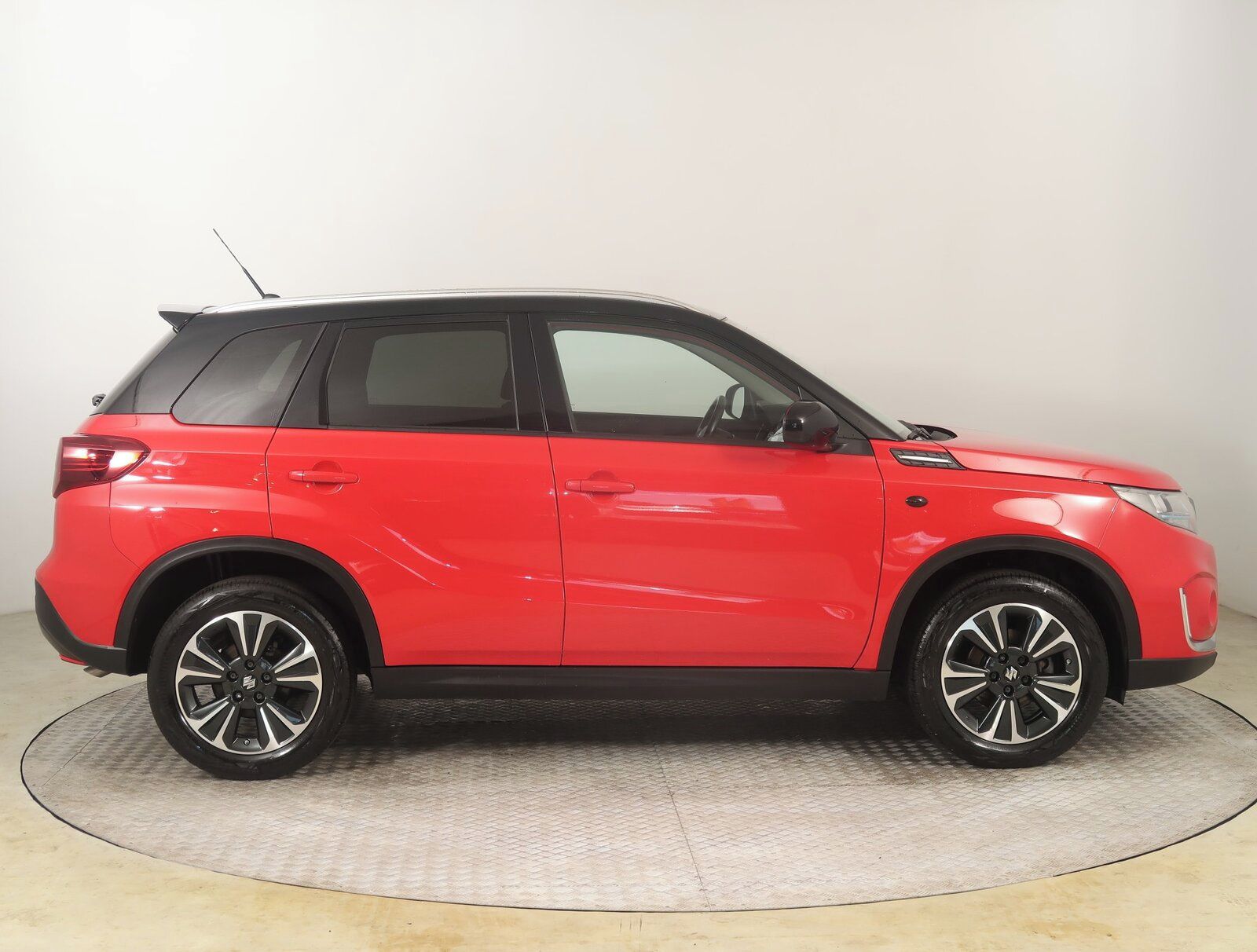 Suzuki Vitara, 1.4 BoosterJet, Premium, 4X4 - fotka 6