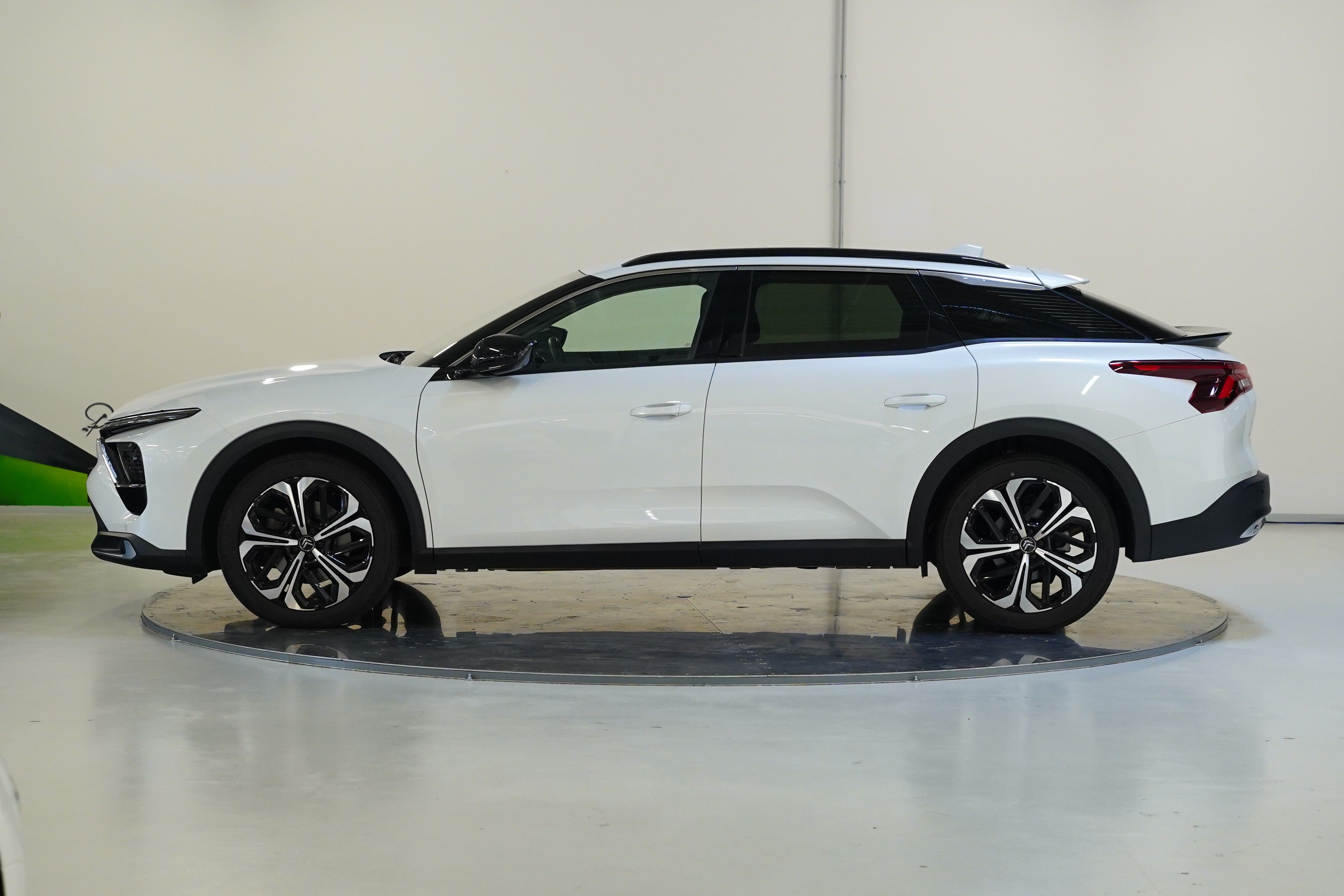 Citroën C5 X, 1.6 PT 133 kW Shine Pack - fotka 3