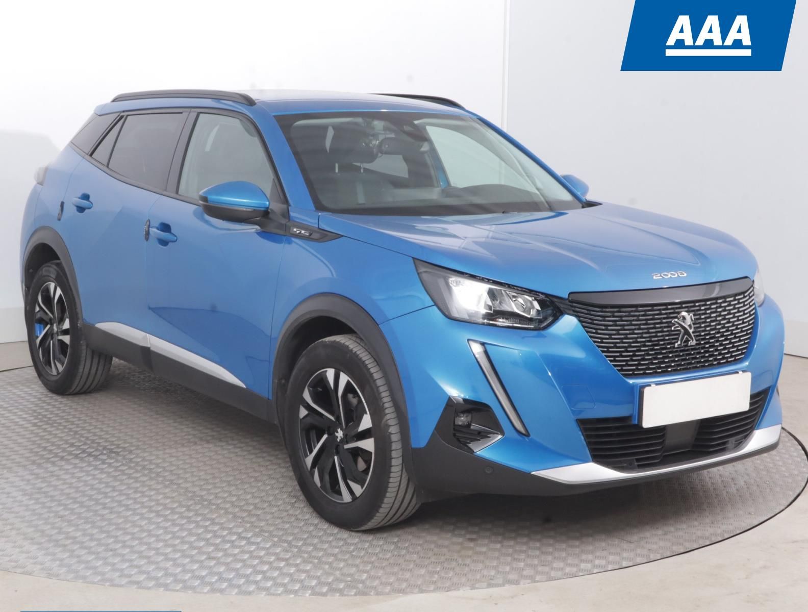 Peugeot 2008, 1.2 PureTech, Allure, ČR,1.maj