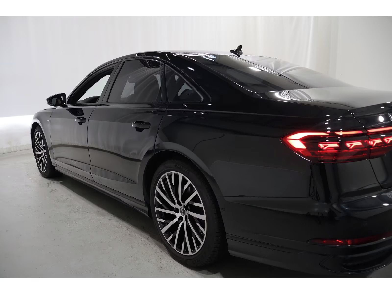 Audi A8, 50 TDI quattro S-line*Matrix* - fotka 5