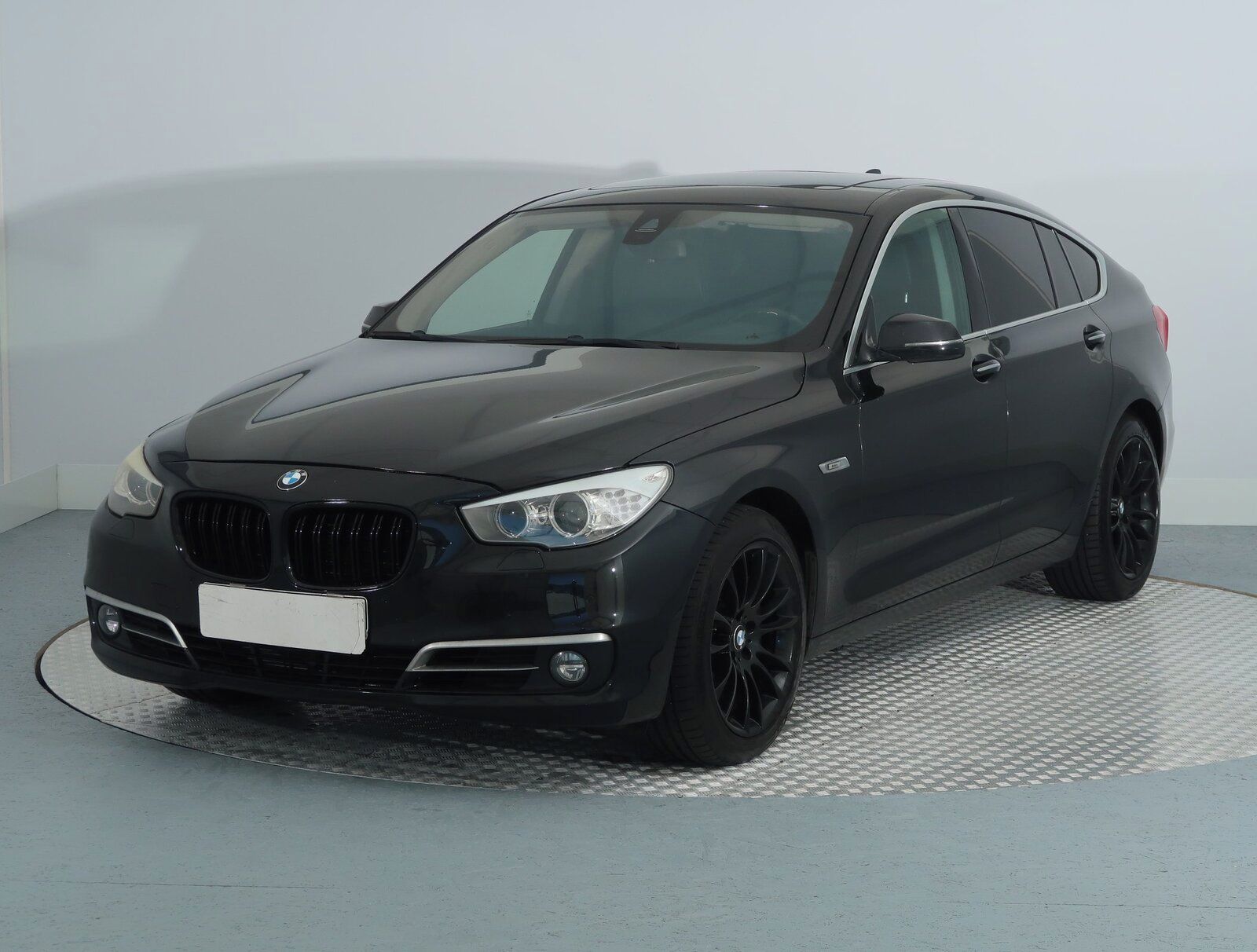 BMW Řada 5, 530d xDrive GT, 4X4, Automat - fotka 2