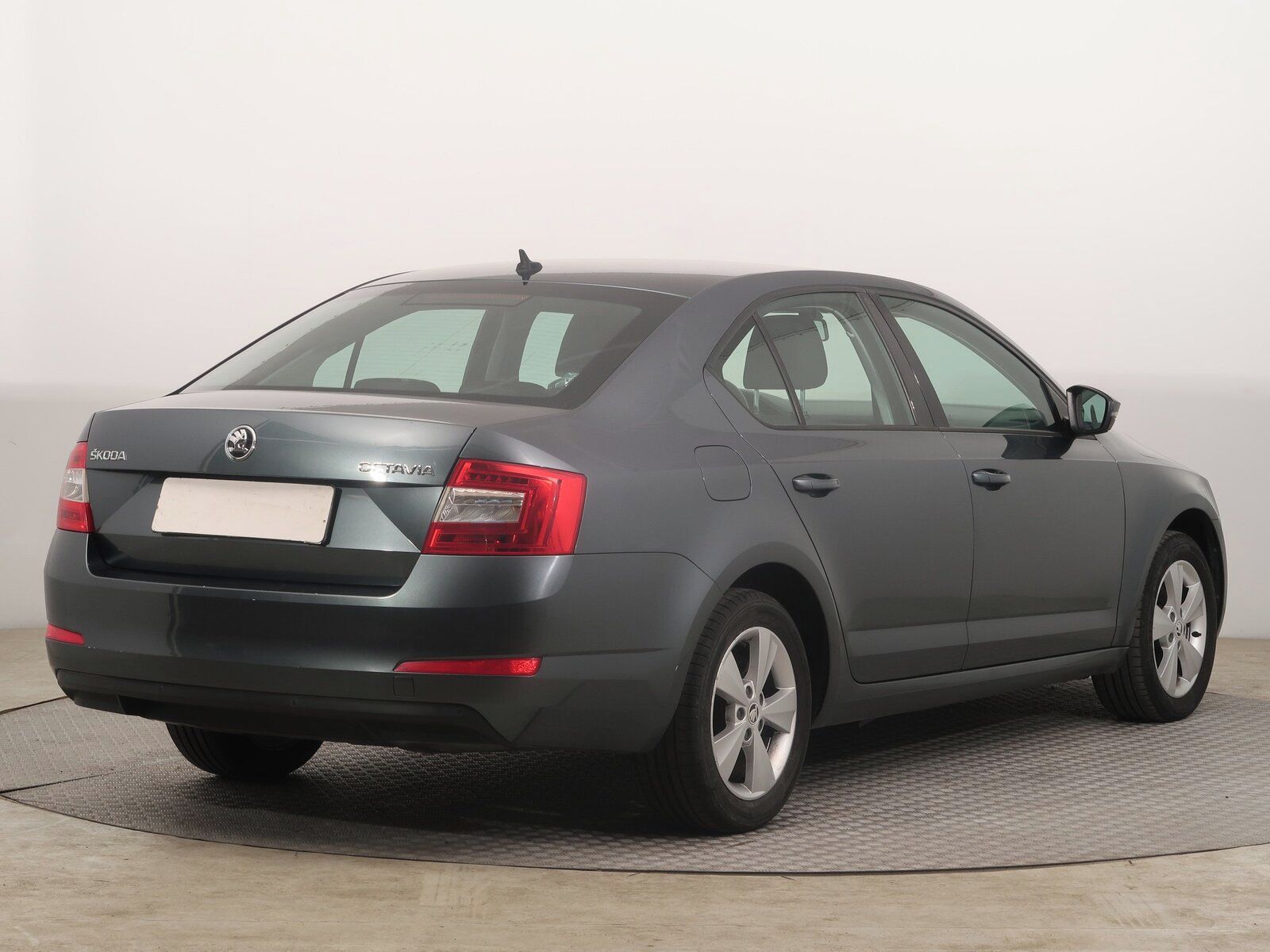 Škoda Octavia, 1.6 TDI, Automat, Navi - fotka 5