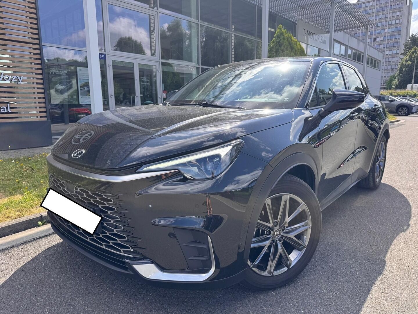 Lexus LBX, Elegance 4x4 - fotka 4