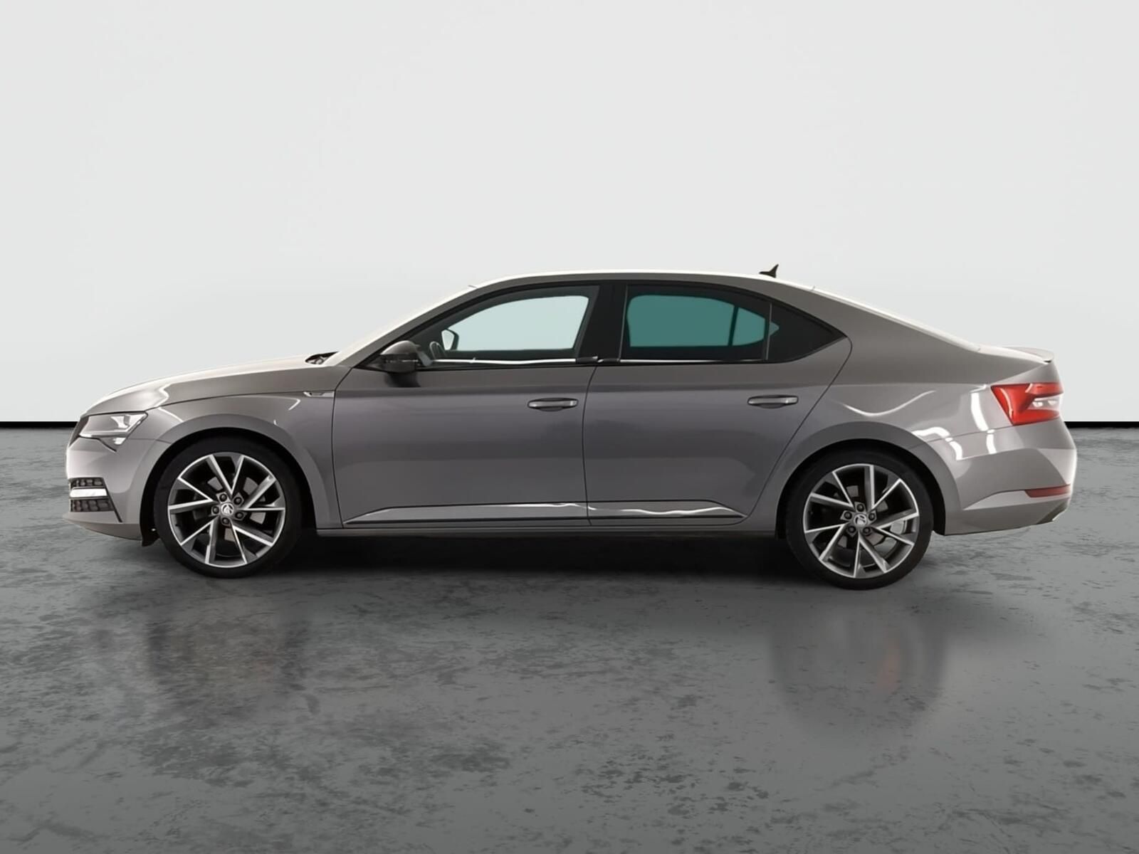 Škoda Superb, 2.0 TDI, Sportline, Automat - fotka 6