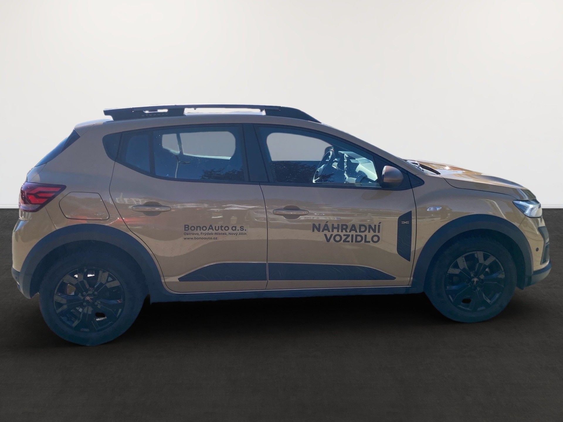 Dacia Sandero, Stepway Extreme TCe 110 - fotka 3
