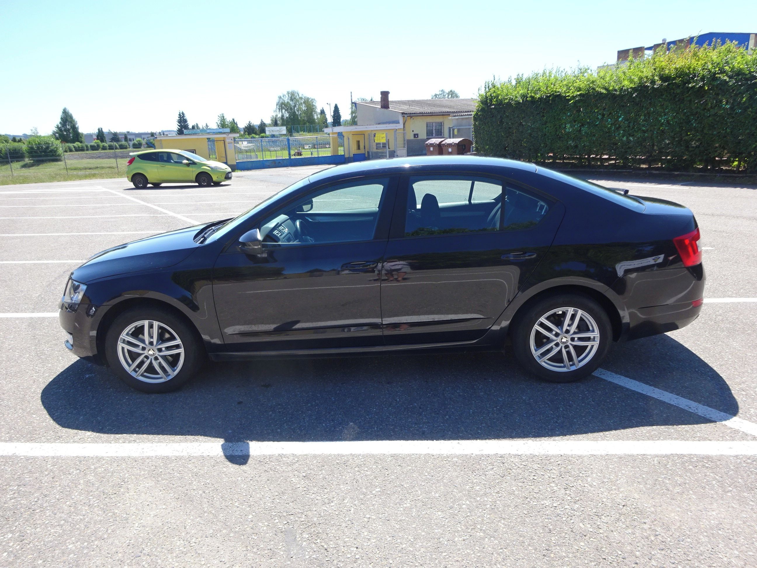 Škoda Octavia, 1.2 TSI (77 KW) KOUPENO ČR - fotka 2