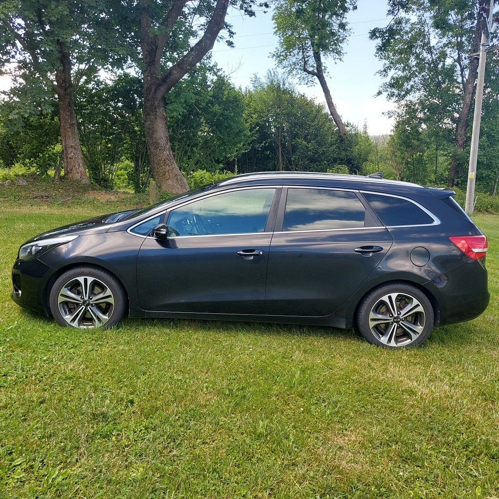 Kia, 1,6 CRDi GTLine automat - fotka 6