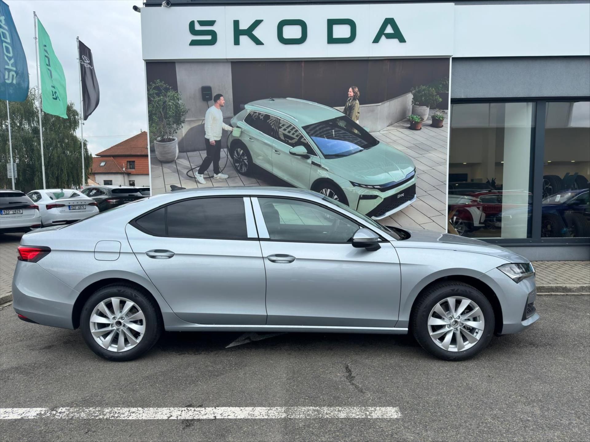 Škoda Superb, 2,0 TDI 110 kW  Selection - fotka 3