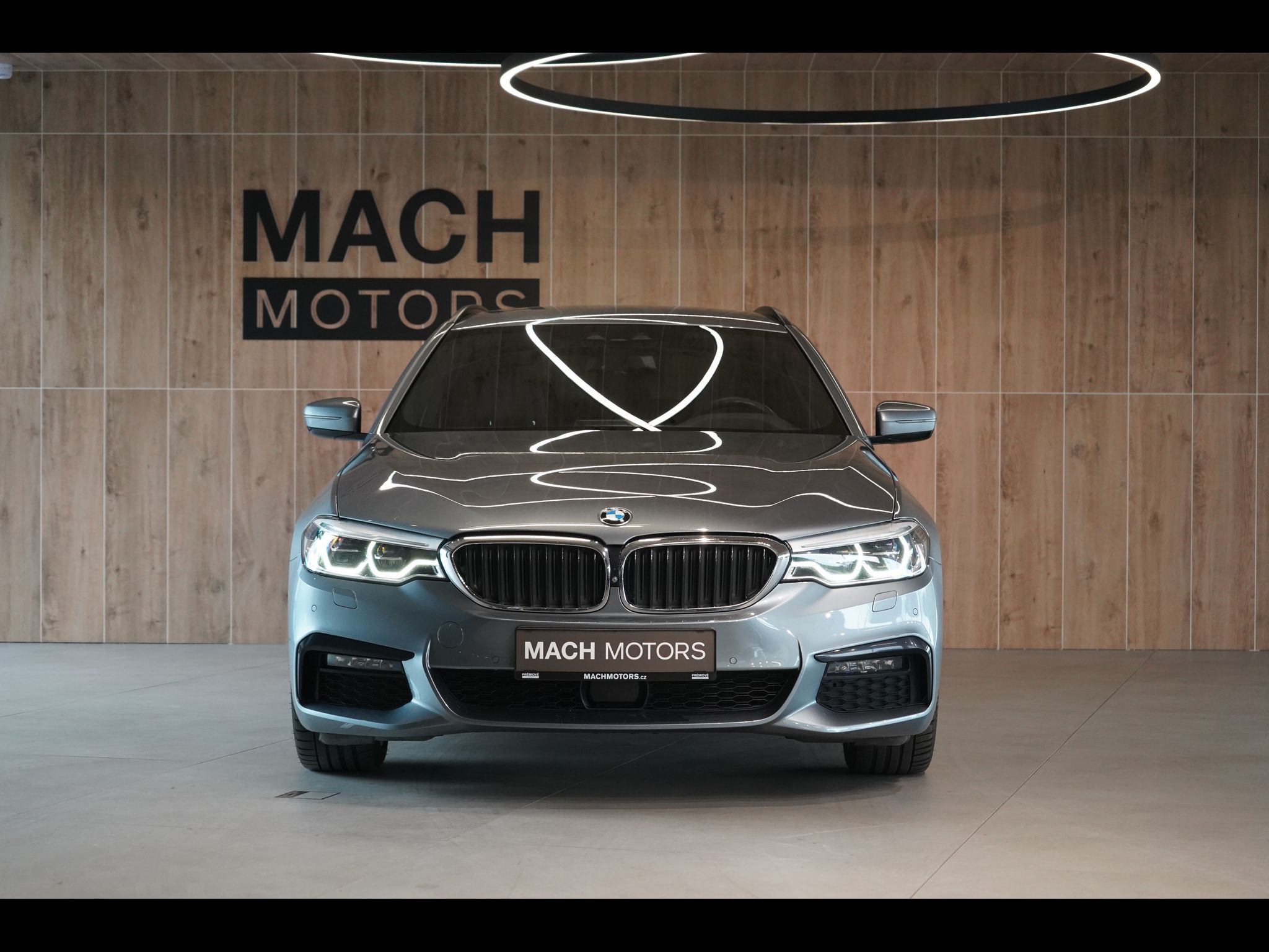 BMW Řada 5, 540d xDrive, Tažné, Ventilace - fotka 3