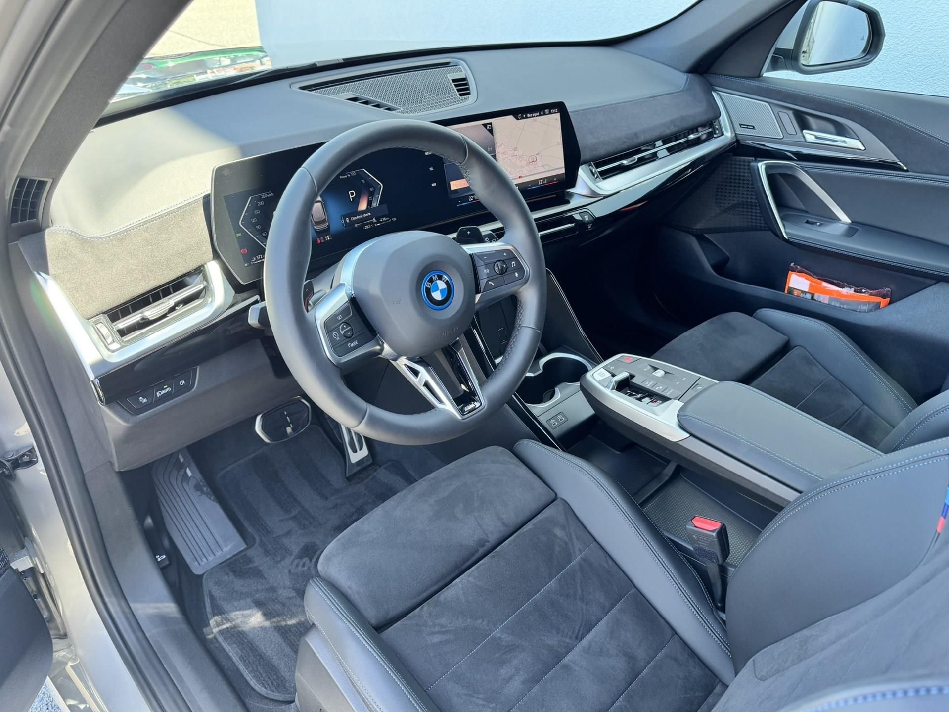 BMW X1, X1 xDrive 25e Mpaket TOP - fotka 5