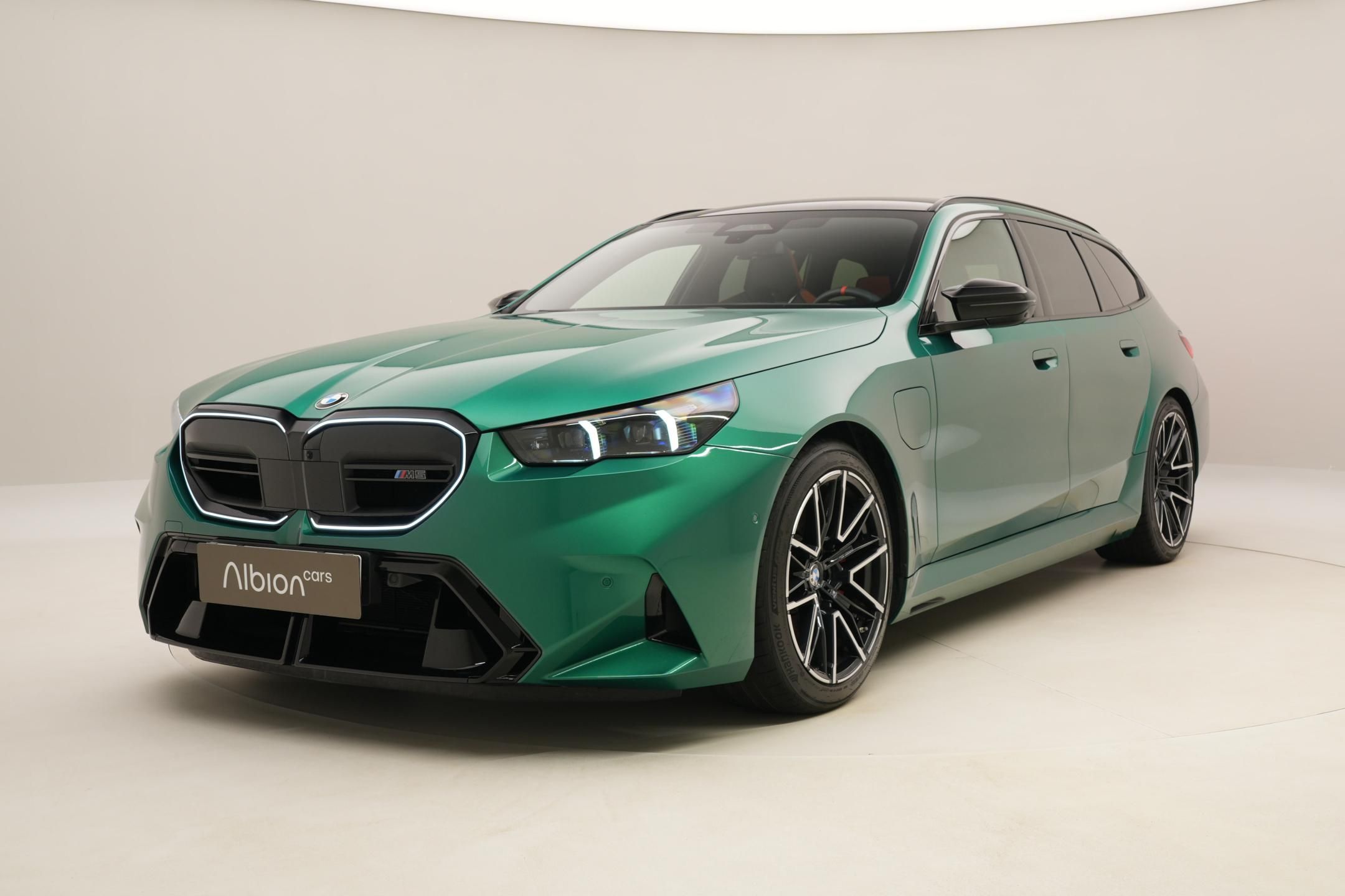 BMW M5, M5 TOURING B&W 1.maj.
