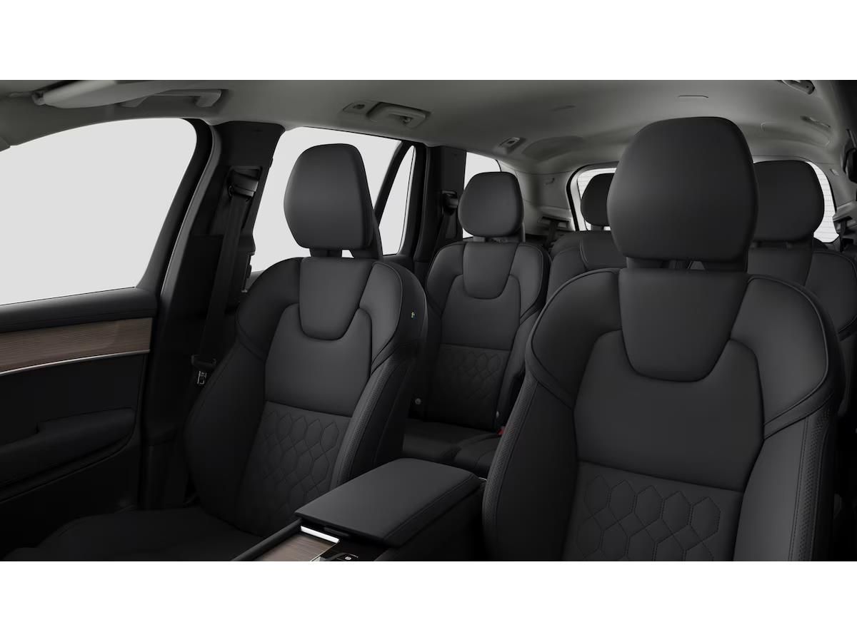 Volvo XC90, 2.0B5 184kW 4x4  PLUS DARK - fotka 4